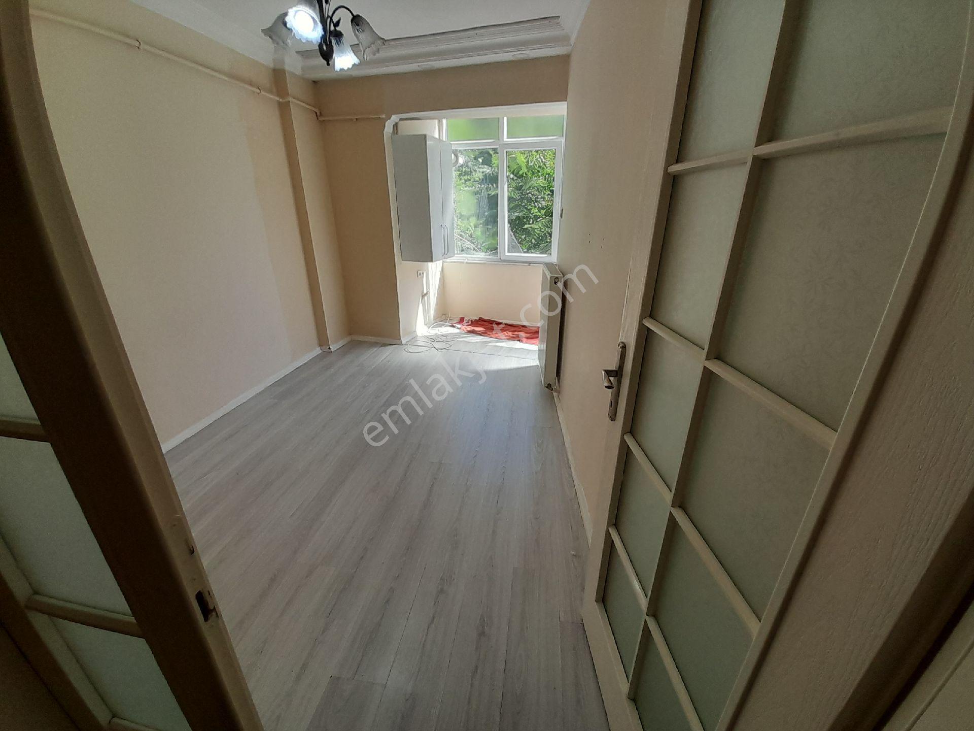 Kocamustafapaşa Saka Sok 1.5+1 Kat 1 Temız Kiralık Daıre - Görsel 4