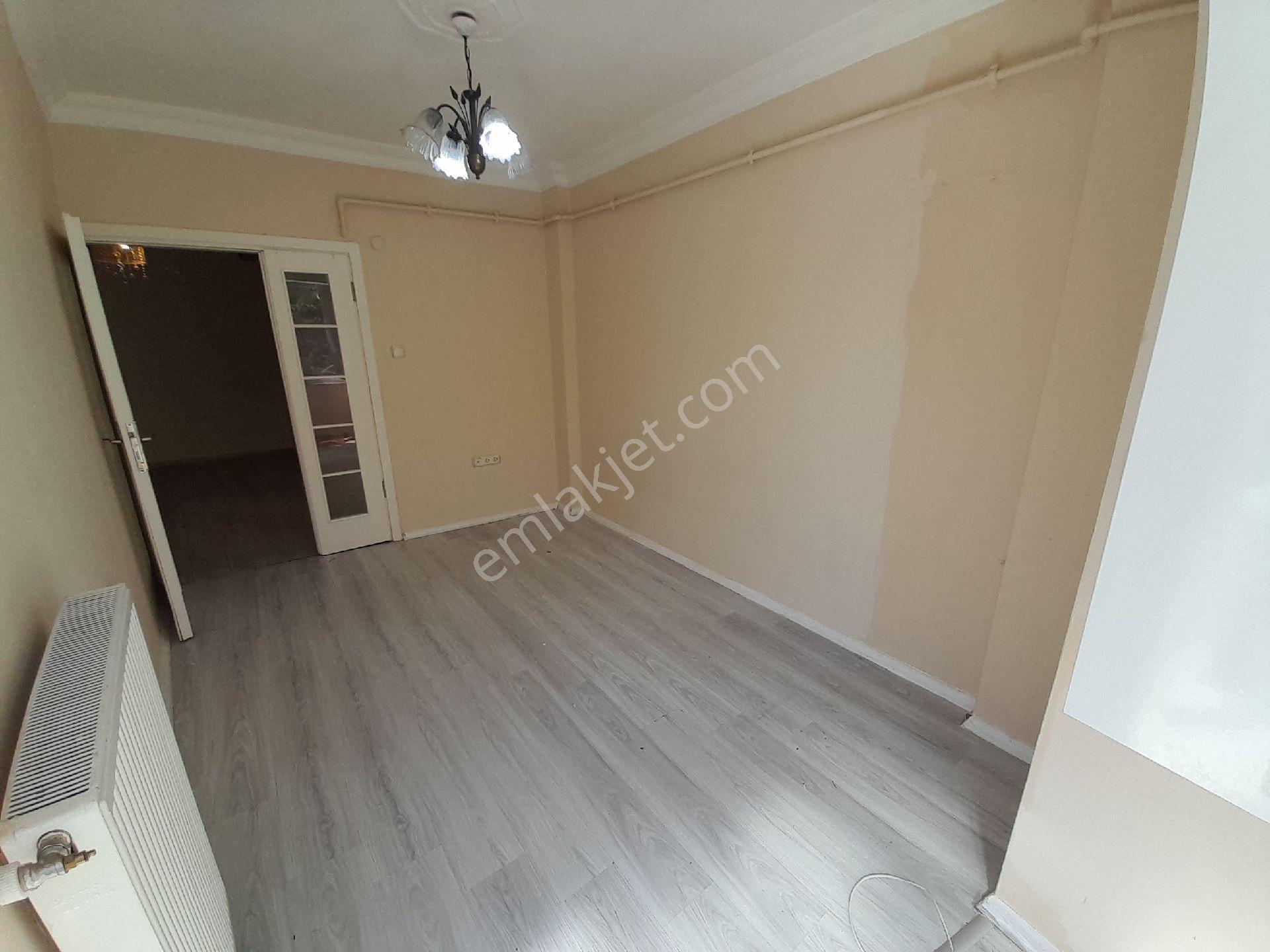 Kocamustafapaşa Saka Sok 1.5+1 Kat 1 Temız Kiralık Daıre - Görsel 6