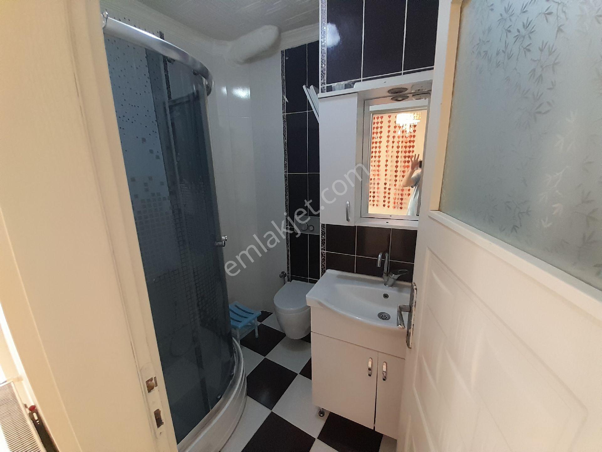 Kocamustafapaşa Saka Sok 1.5+1 Kat 1 Temız Kiralık Daıre - Görsel 16