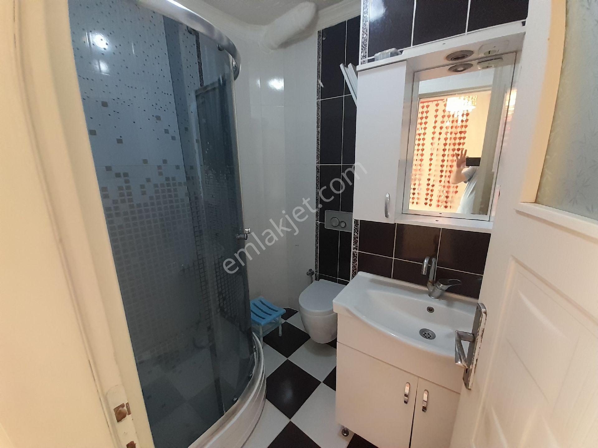 Kocamustafapaşa Saka Sok 1.5+1 Kat 1 Temız Kiralık Daıre - Görsel 15