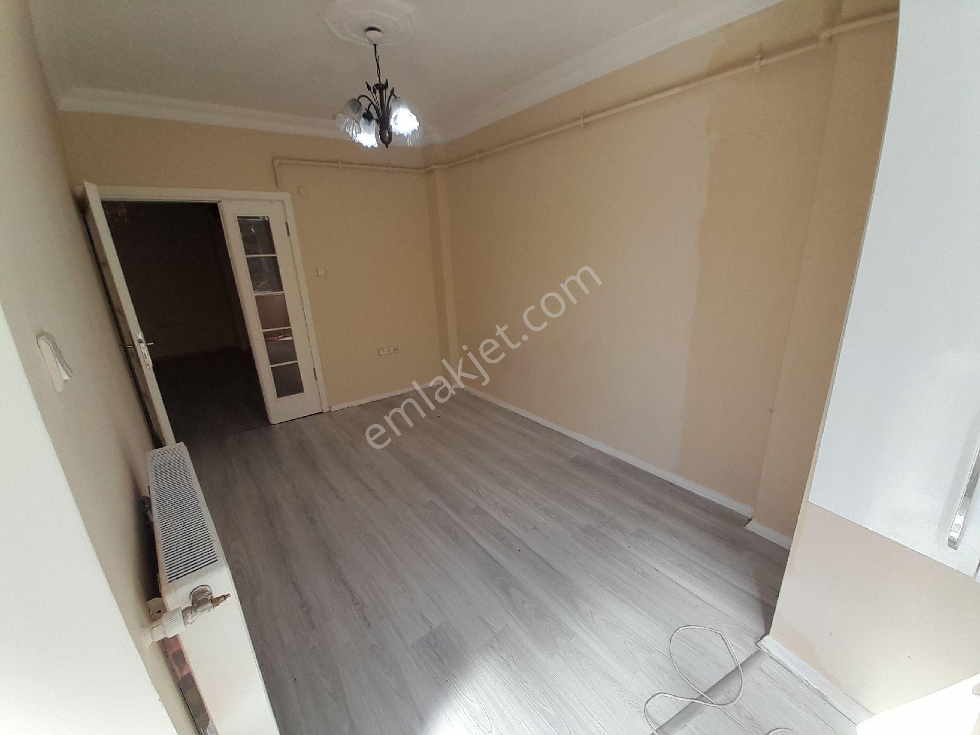 Kocamustafapaşa Saka Sok 1.5+1 Kat 1 Temız Kiralık Daıre - Görsel 22