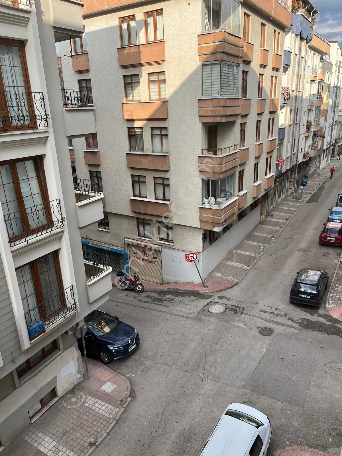 Ciftlik Mahallesinde İci Temiz Satılık Daire - Görsel 15