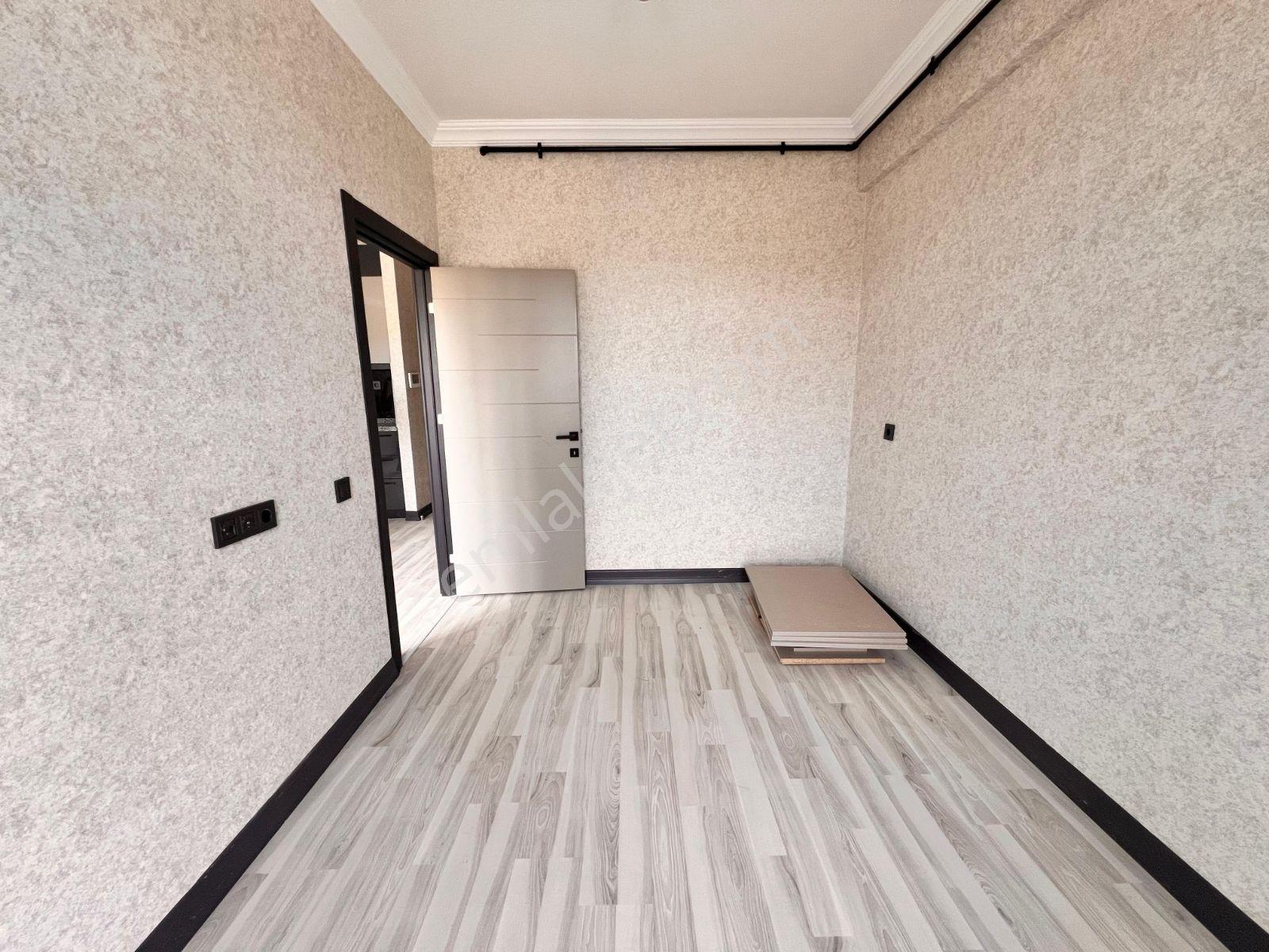 Alaçatı'dan Kiralık 1+1 Bulvara Çok Yakın Lokasyonda - Görsel 16