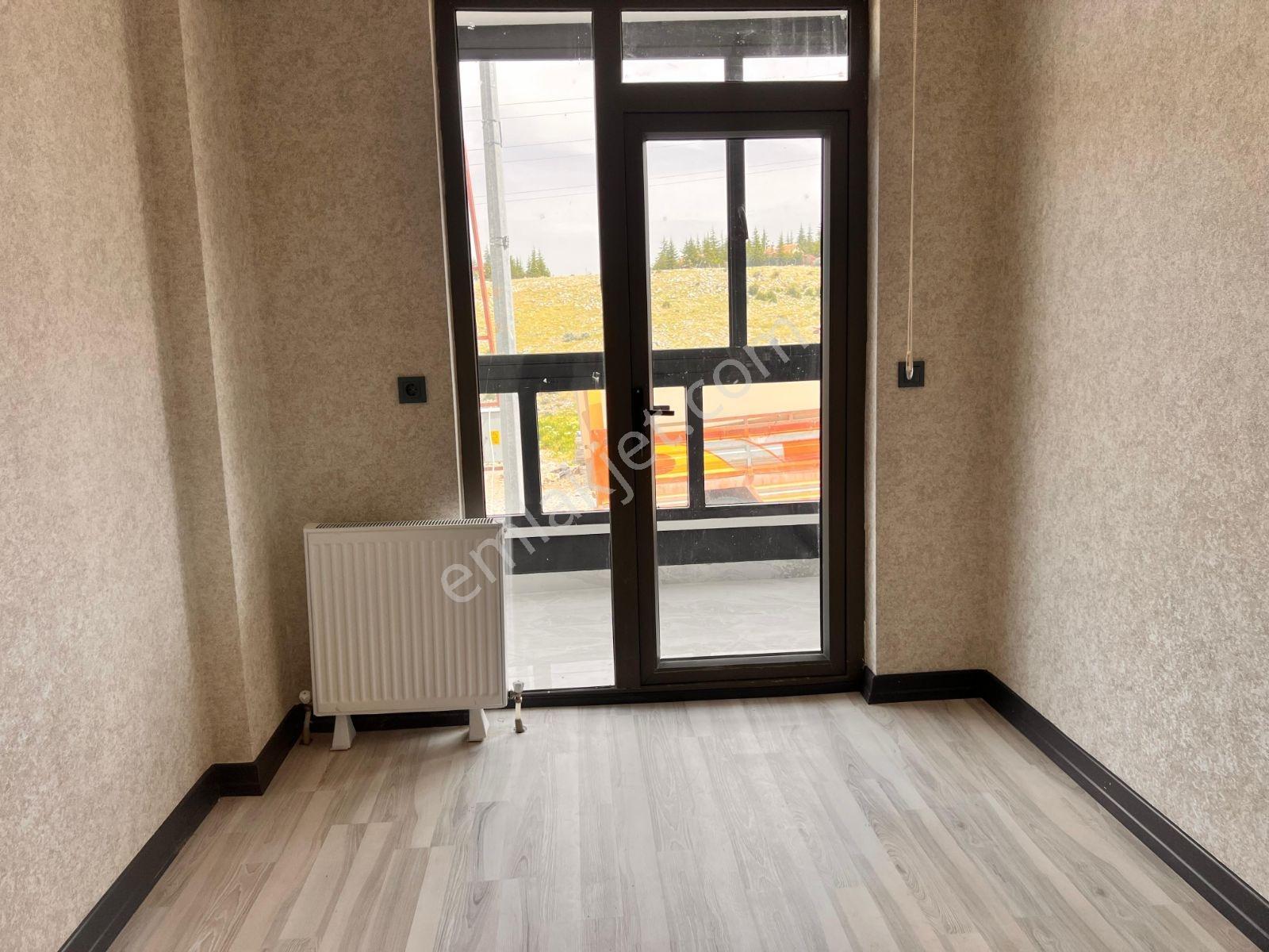 Alaçatı'dan Kiralık 1+1 Bulvara Çok Yakın Lokasyonda - Görsel 29