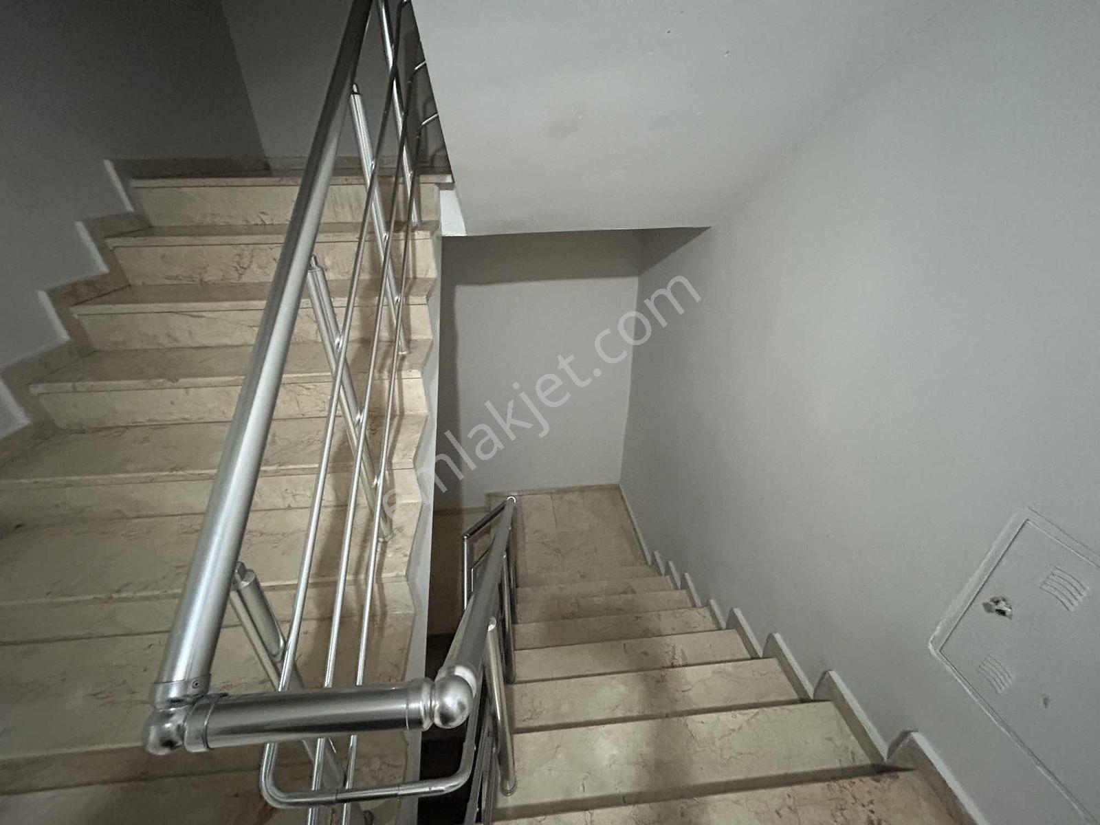Central Balat Karşısı - Tan Okulları Arkası Kiralık Daire - Görsel 2
