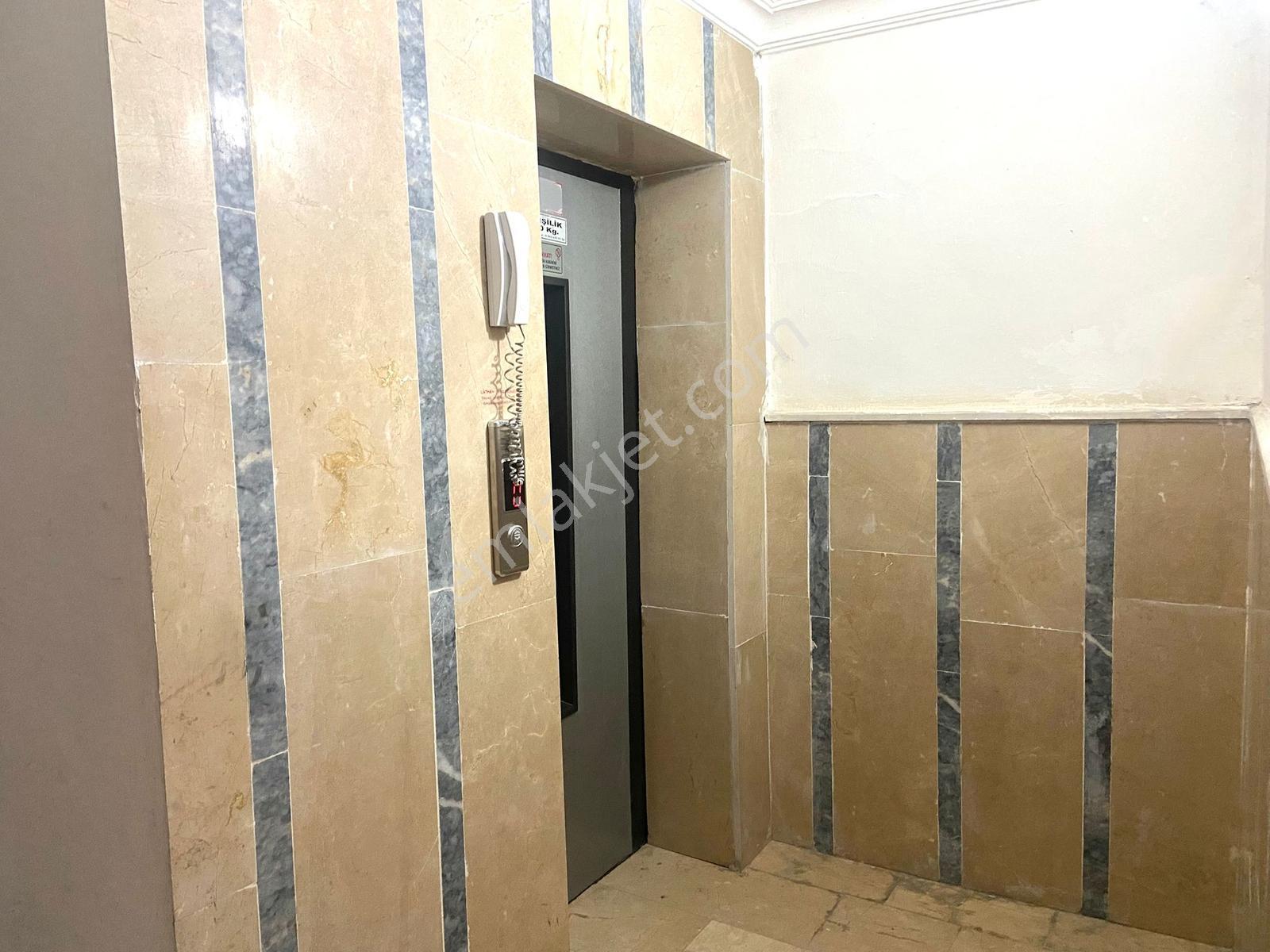 Masrafsız Ve Geniş Esenevler Mahallesi'nde Satılık 4+1 Daire - Görsel 11