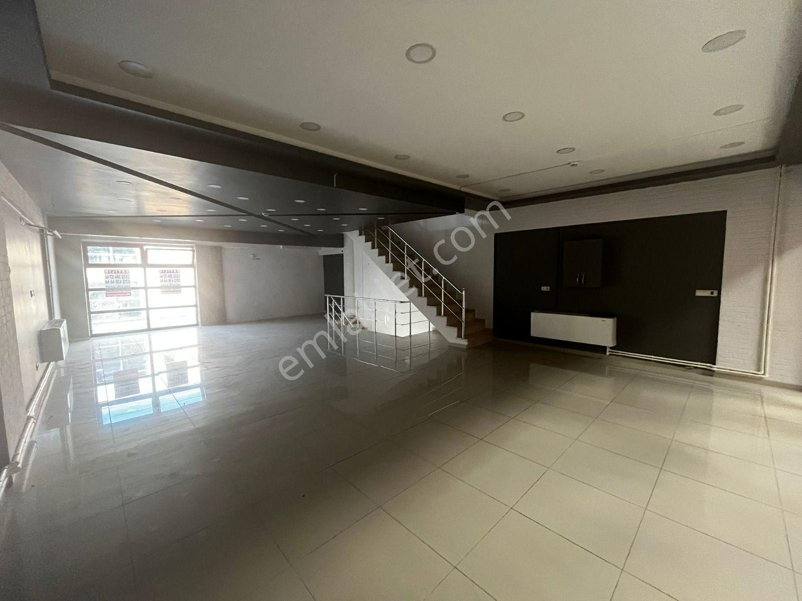 Metroya Yakın Muhteşem Konumda Masrafsız 370 M² Kiralık İş Yeri - Görsel 4
