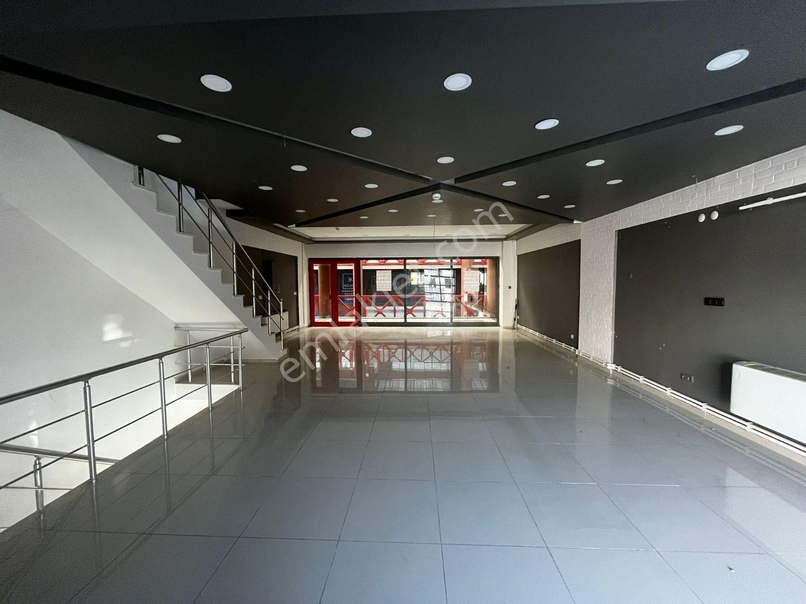 Metroya Yakın Muhteşem Konumda Masrafsız 370 M² Kiralık İş Yeri - Görsel 22