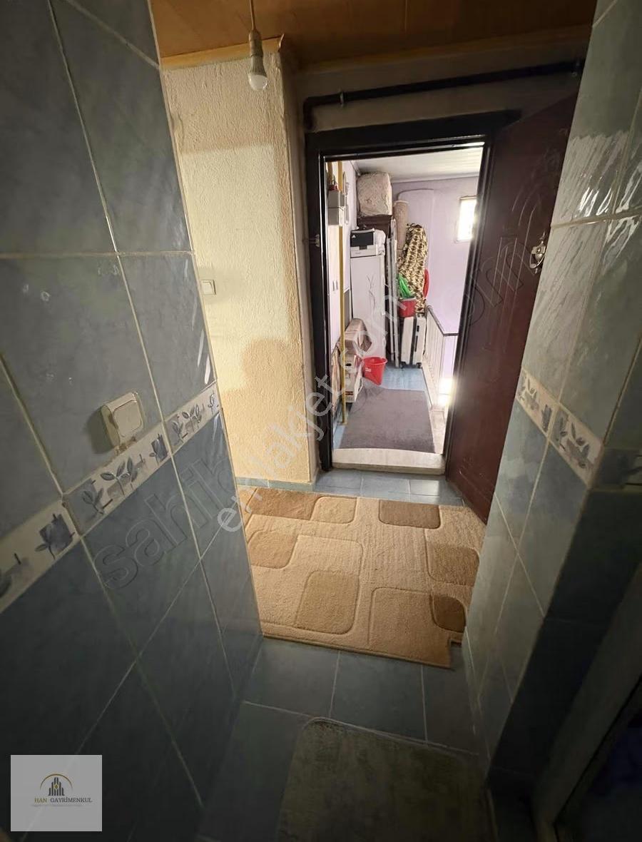 Atatürk Mahallesi Aile Apartmanı 2+1 Eşyalı - Görsel 4
