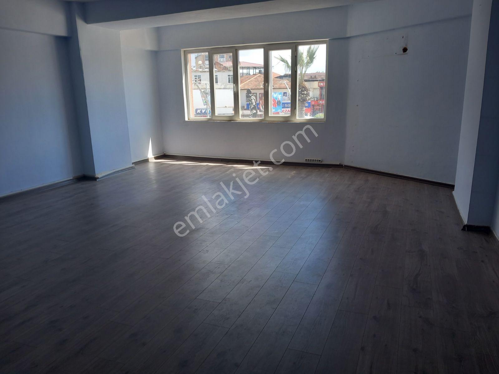Torbalı Batı Gayrimenkul Den Kiralık Büro - Görsel 6