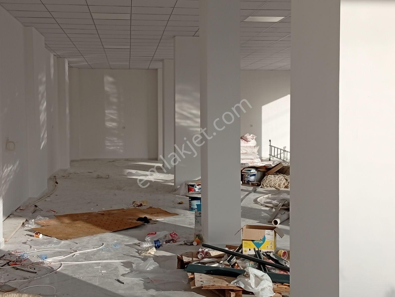 Torbalı Batı Gayrimenkul Den Kiralık Köşe Başı Dükkan - Görsel 19