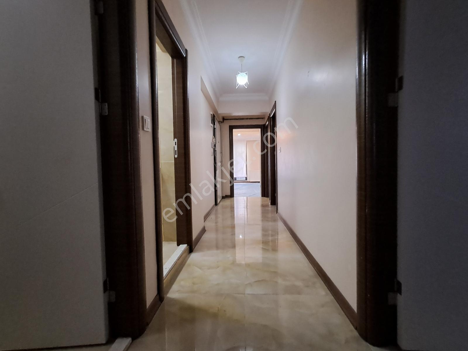 Bahçelievler Yıldız Zöhre Cami Yakını 3+1 Kiralık Daire 57000 Tl - Görsel 31