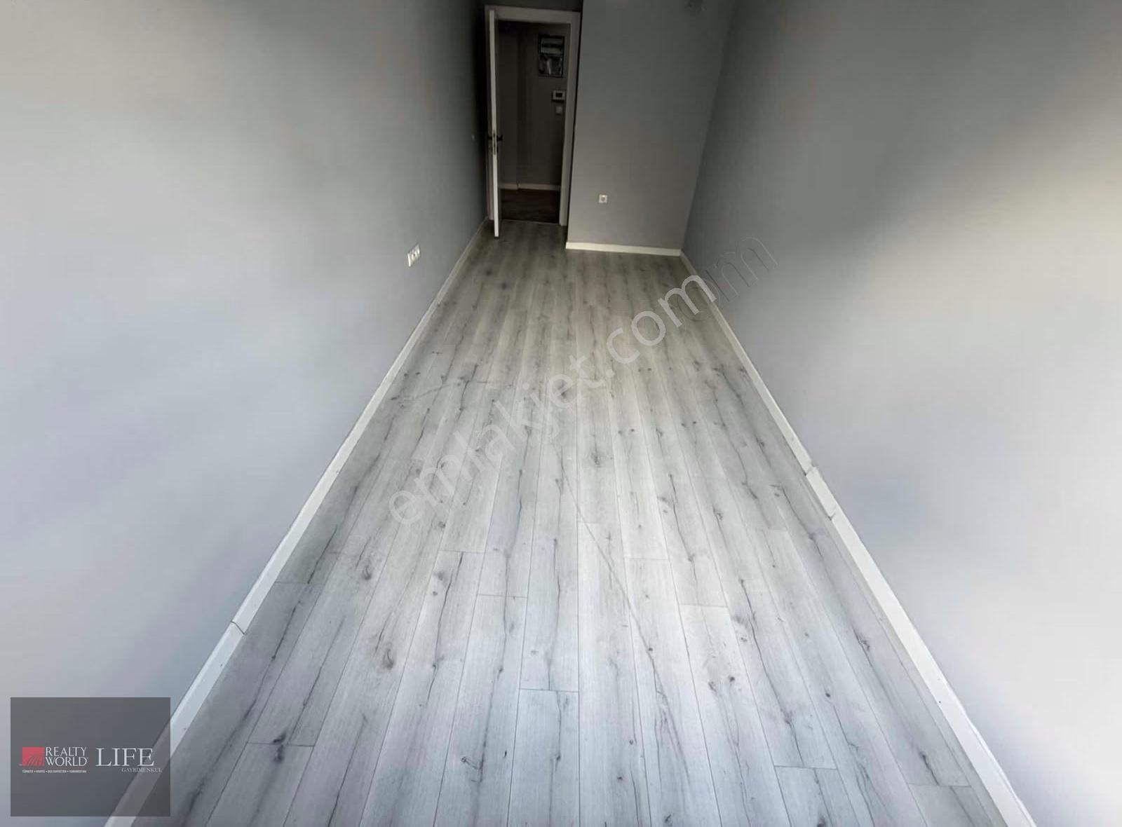 Rw Lıfe // Çamlıca Mah. Bakımlı Özel Garajlı 3+1 Kiralık Daire - Görsel 9