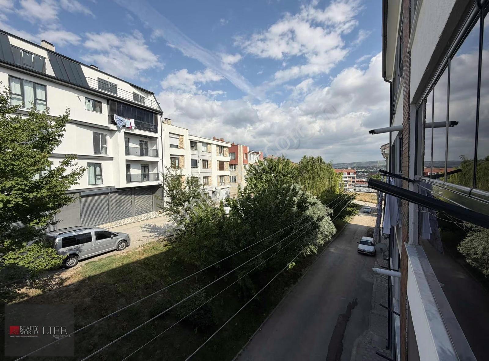 Rw Lıfe // Çamlıca Mah. Bakımlı Özel Garajlı 3+1 Kiralık Daire - Görsel 30