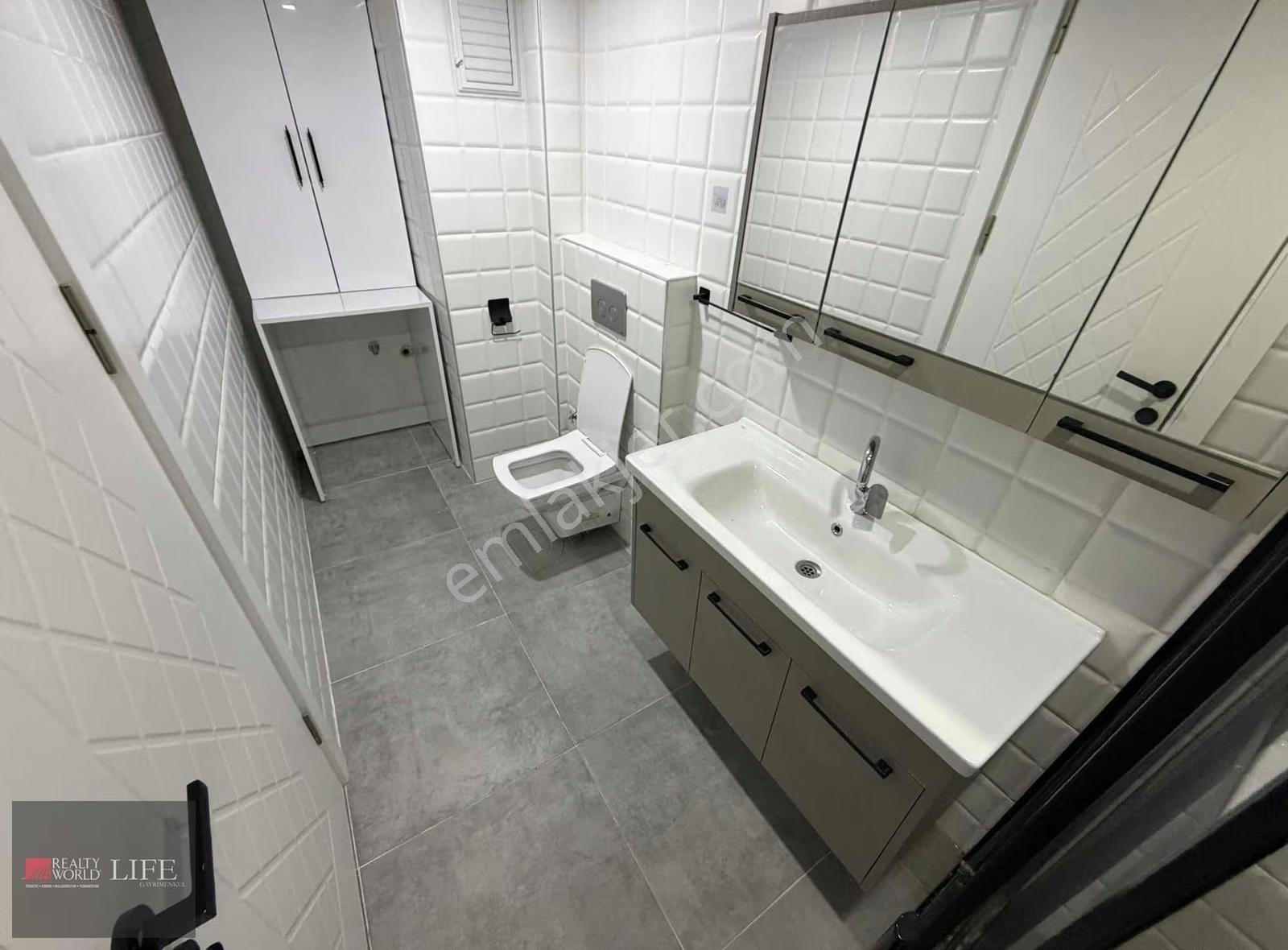 Rw Lıfe // Çamlıca Mah. Bakımlı Özel Garajlı 3+1 Kiralık Daire - Görsel 12