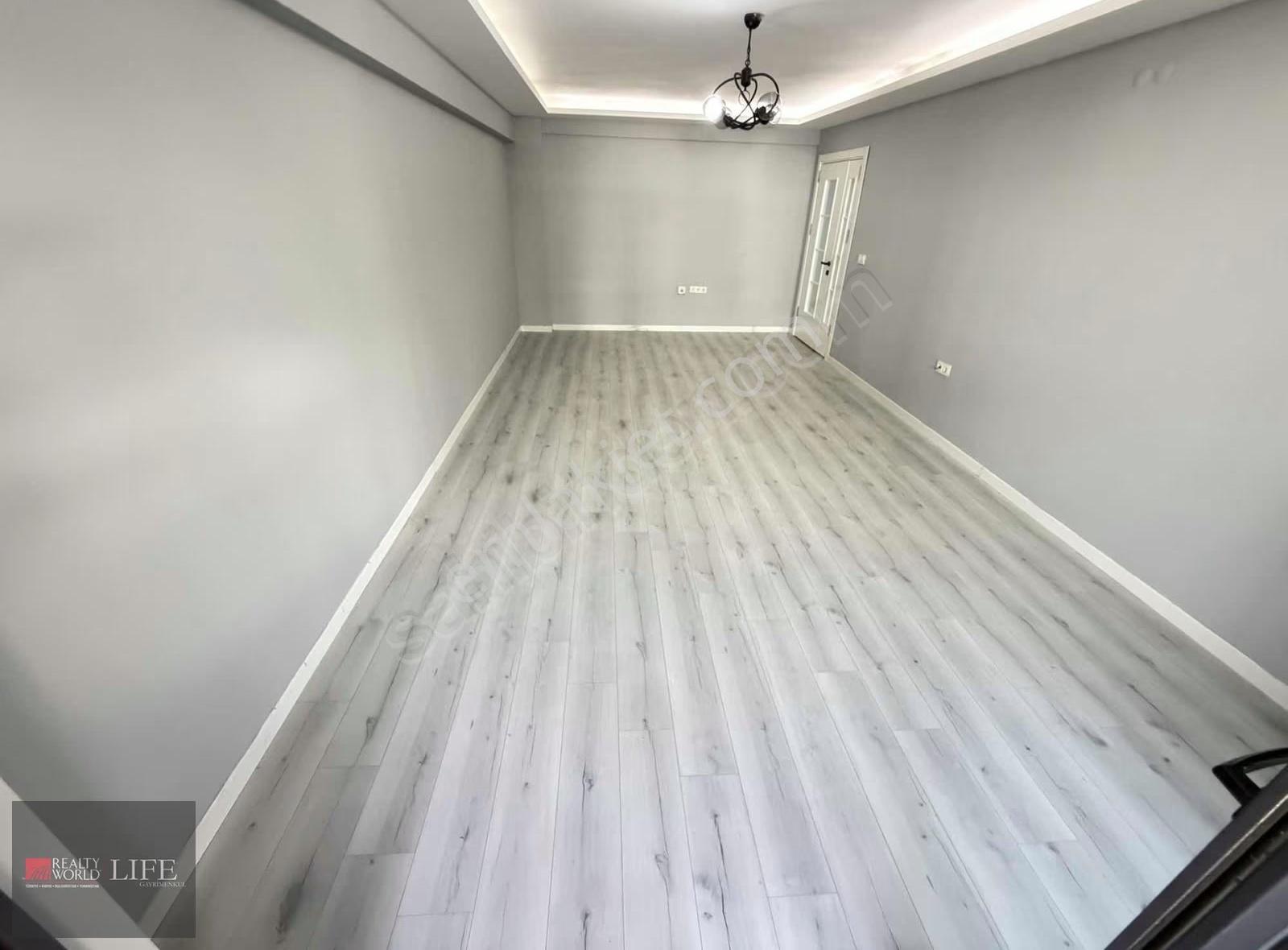 Rw Lıfe // Çamlıca Mah. Bakımlı Özel Garajlı 3+1 Kiralık Daire - Görsel 27