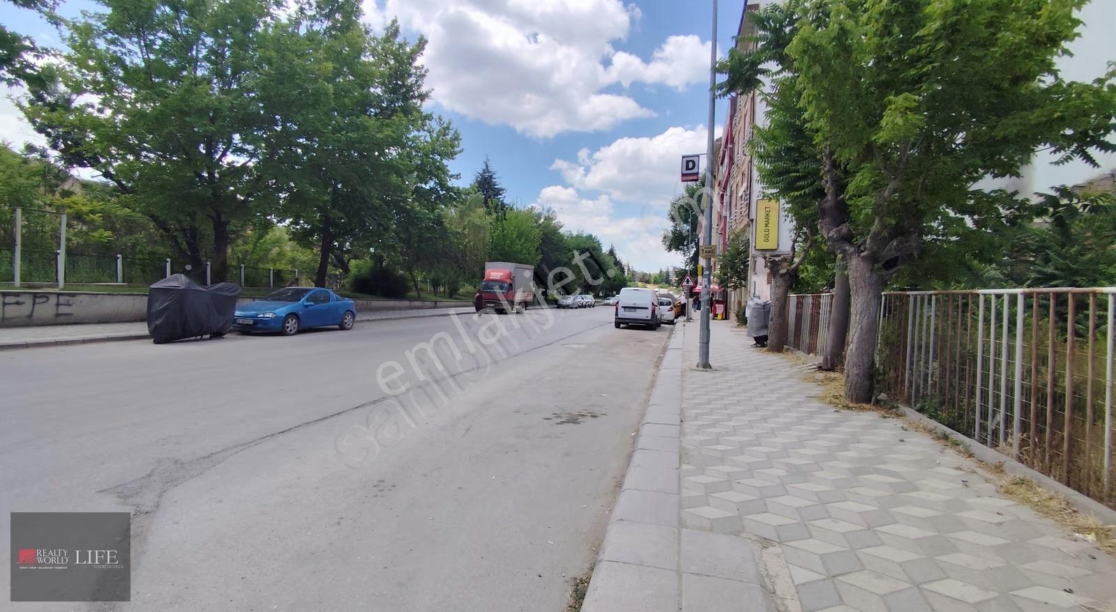 Rw Lıfe // Sütlüce Mah. Cadde Üstü 1+1 Satılık Apart - Görsel 25