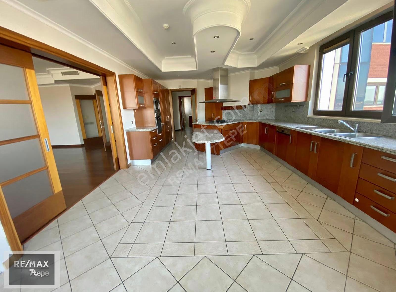 Acarkent Boğazüstü Evlerinde Geniş Ve Konforlu Kiralık Daire - Görsel 16