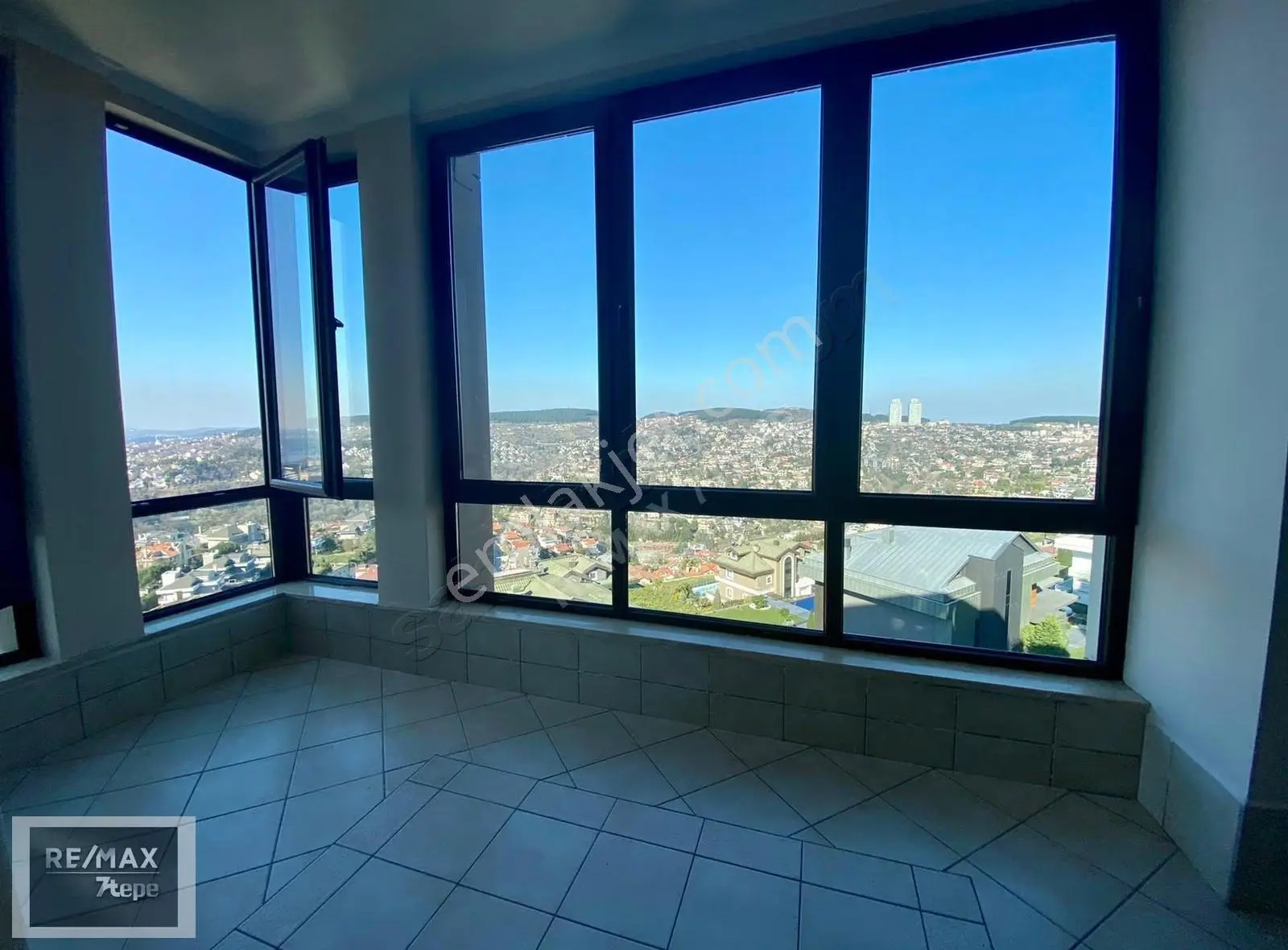 Acarkent Boğazüstü Evlerinde Geniş Ve Konforlu Kiralık Daire - Görsel 4