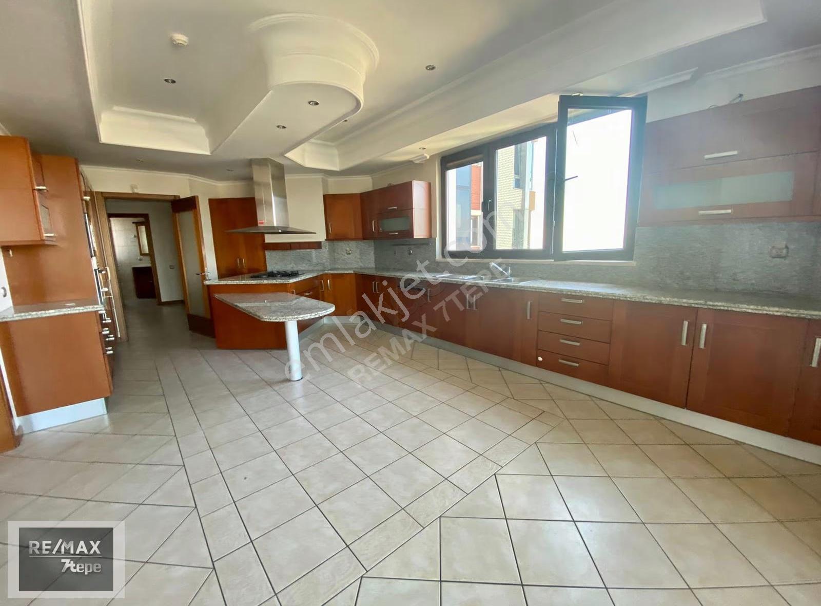 Acarkent Boğazüstü Evlerinde Geniş Ve Konforlu Kiralık Daire - Görsel 12