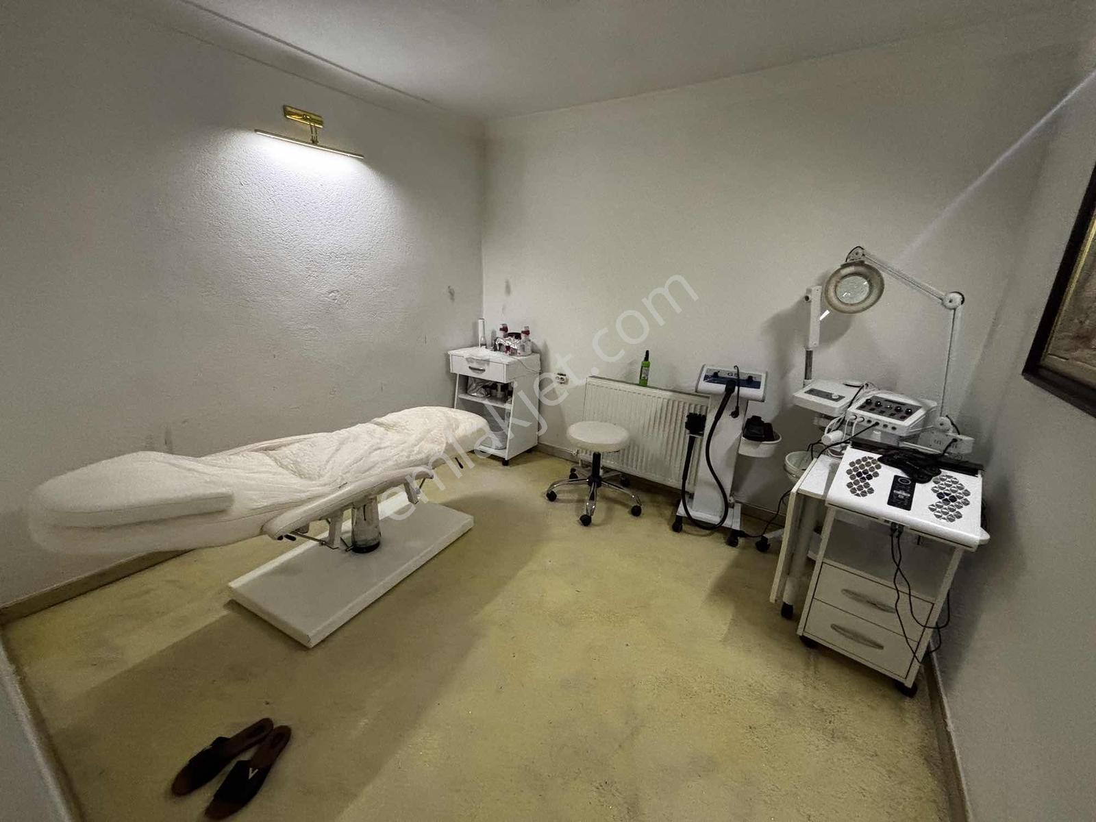 Sincan'da Hazır Kurulu Devren Bayan Kuaförü Ve Güzellik Salonu - Görsel 18