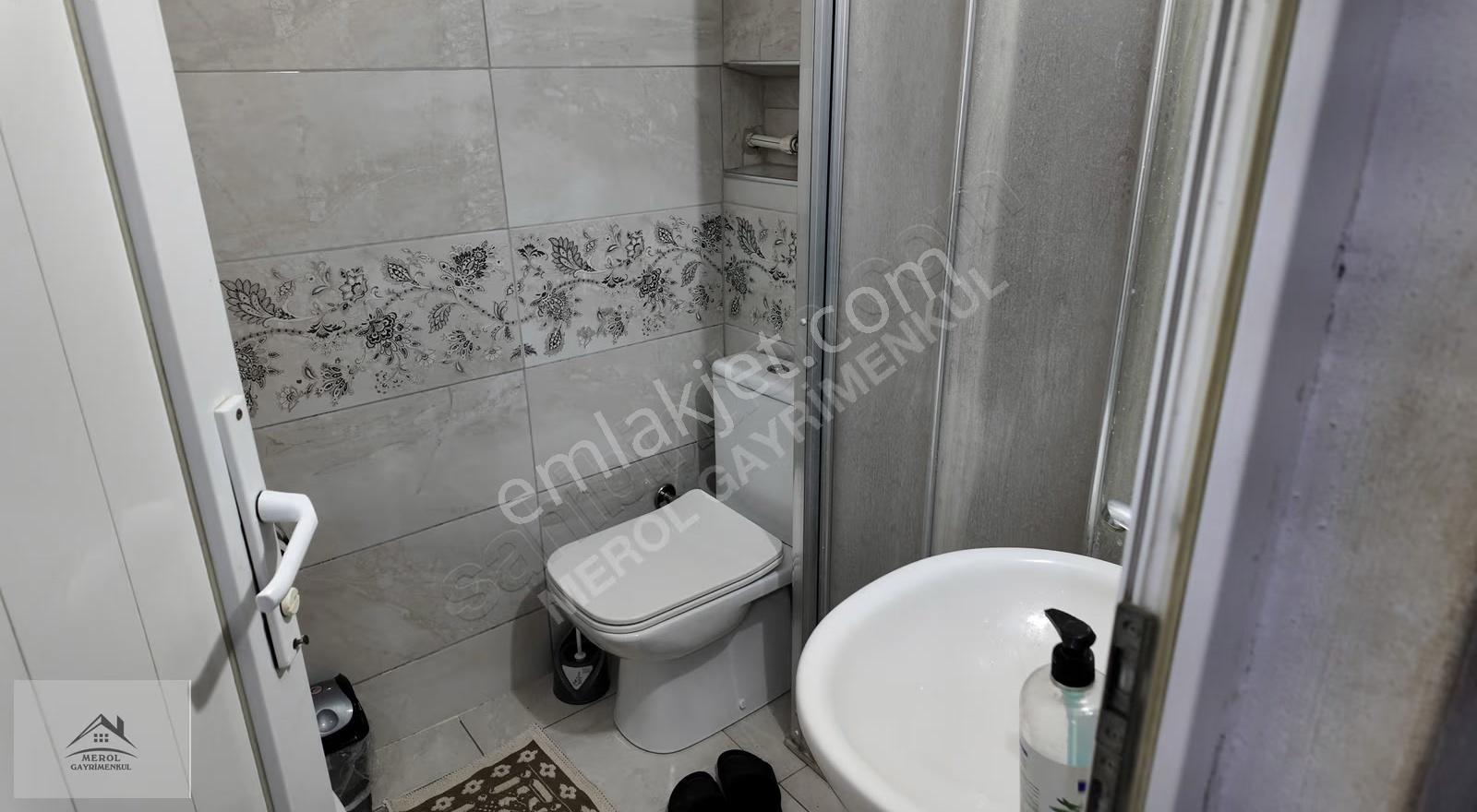 Bornova'nın Kalbinde Eşyalı 2+1 Kiralık Fırsat Daire - Görsel 11