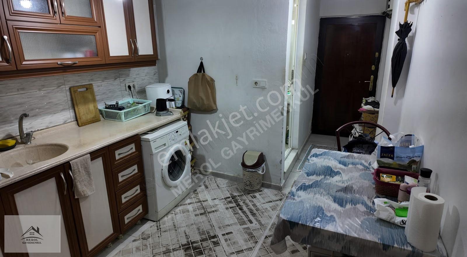 Bornova'nın Kalbinde Eşyalı 2+1 Kiralık Fırsat Daire - Görsel 24