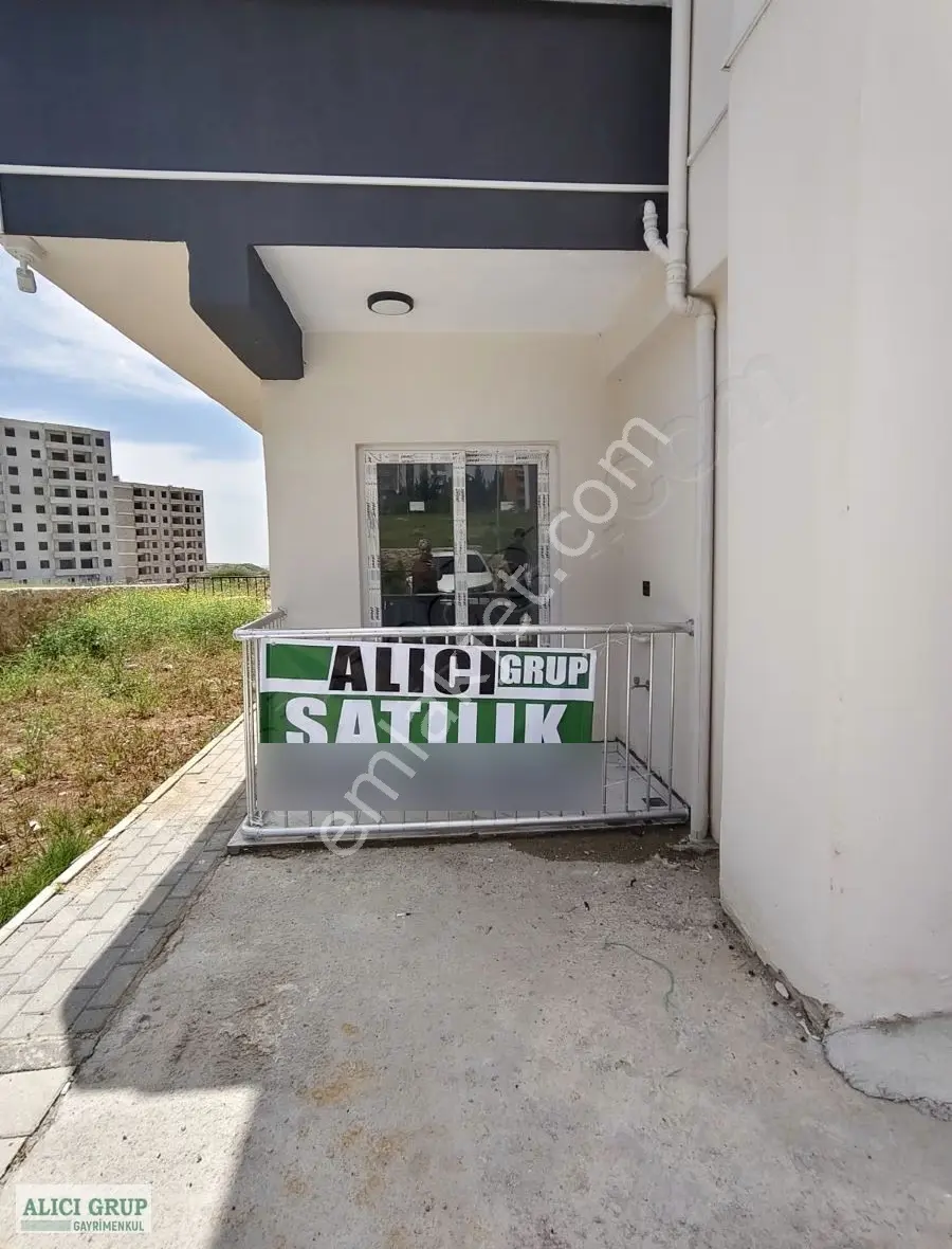 Sarıçam 'da Satılık 1+1 Daire Erguvan Cadde Üzeri Uygun Fiyat..