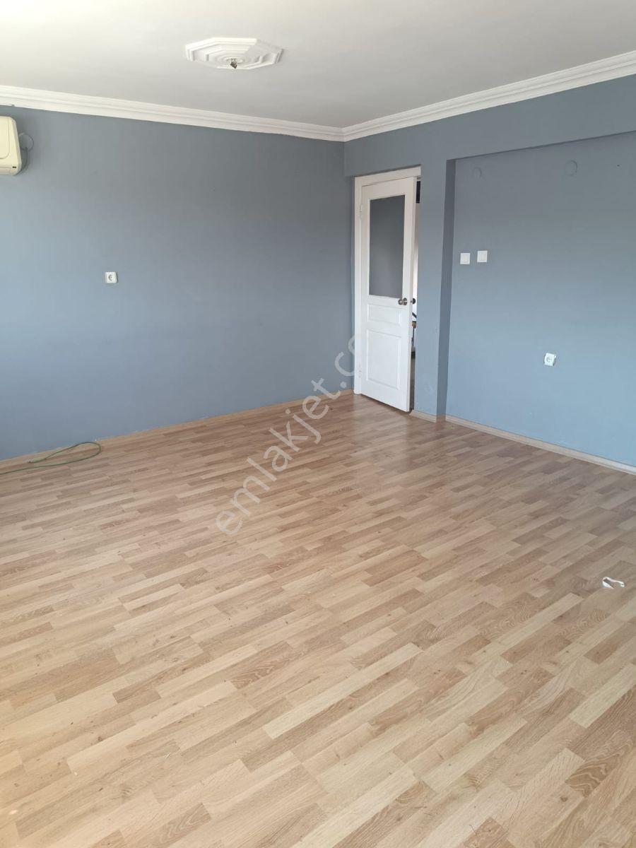 Mühendis Emlak'tan Yurtoğlu Mh Full+full Doğal Gazlı 3+1 120 M2