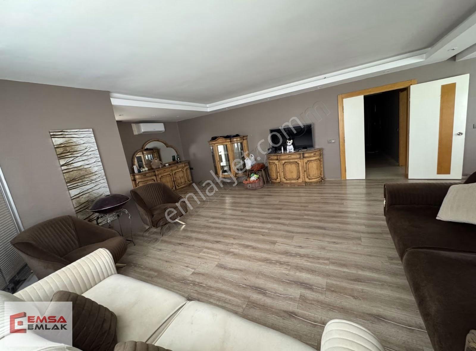 Merkezi Konumda Denize Yakın Havuzlu Sitede 2+1 Genis Lüks Daire - Görsel 6