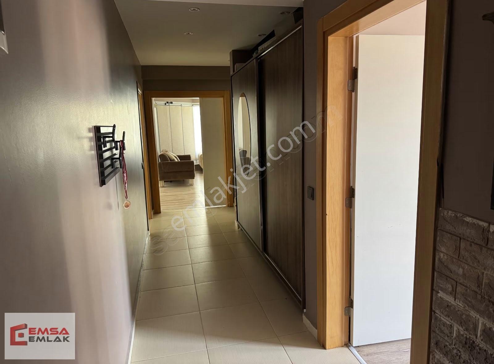 Merkezi Konumda Denize Yakın Havuzlu Sitede 2+1 Genis Lüks Daire - Görsel 26