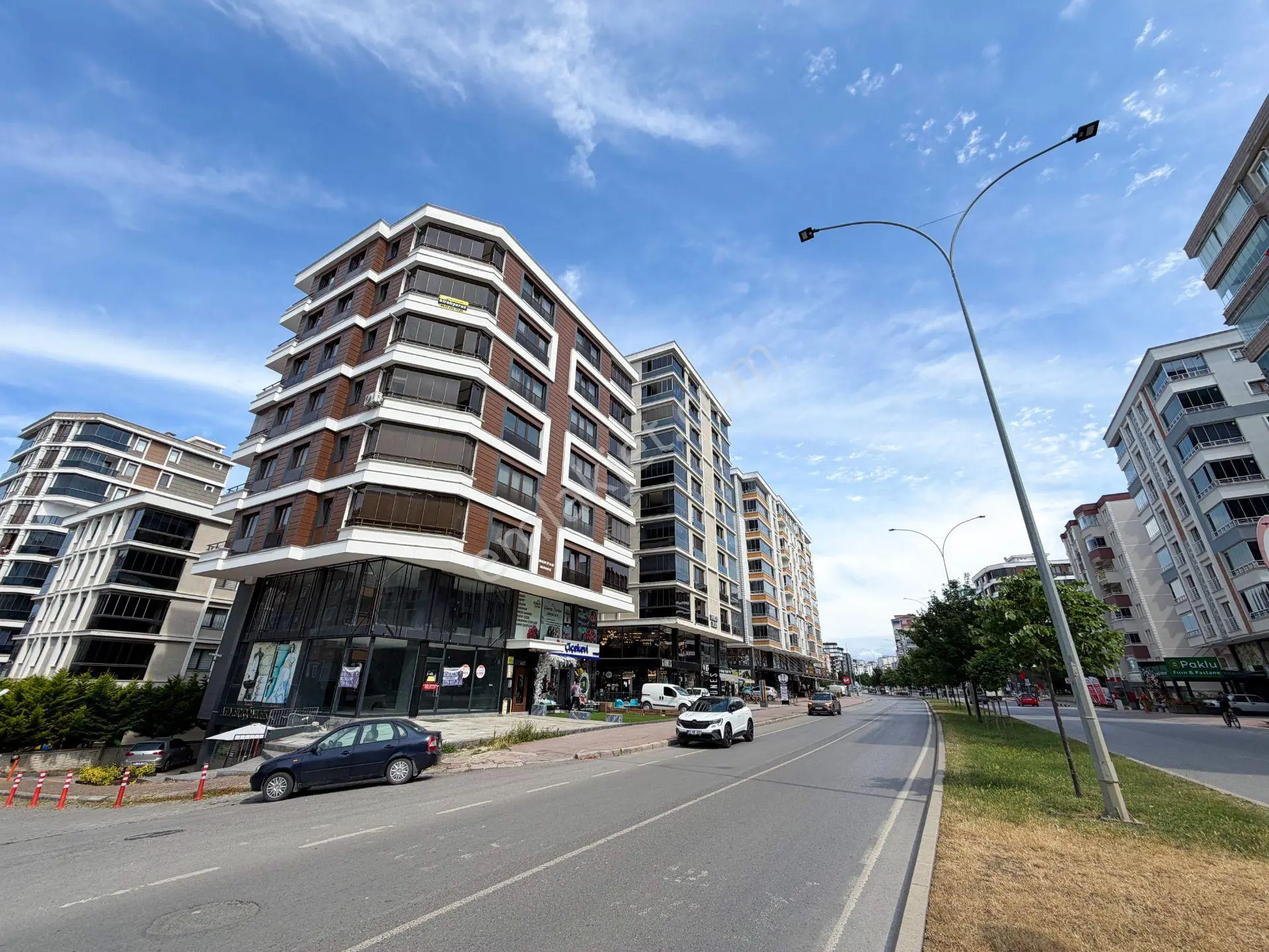 Cağaloğlu Bulvarında 3+1 Kiralık Daire - Görsel 2