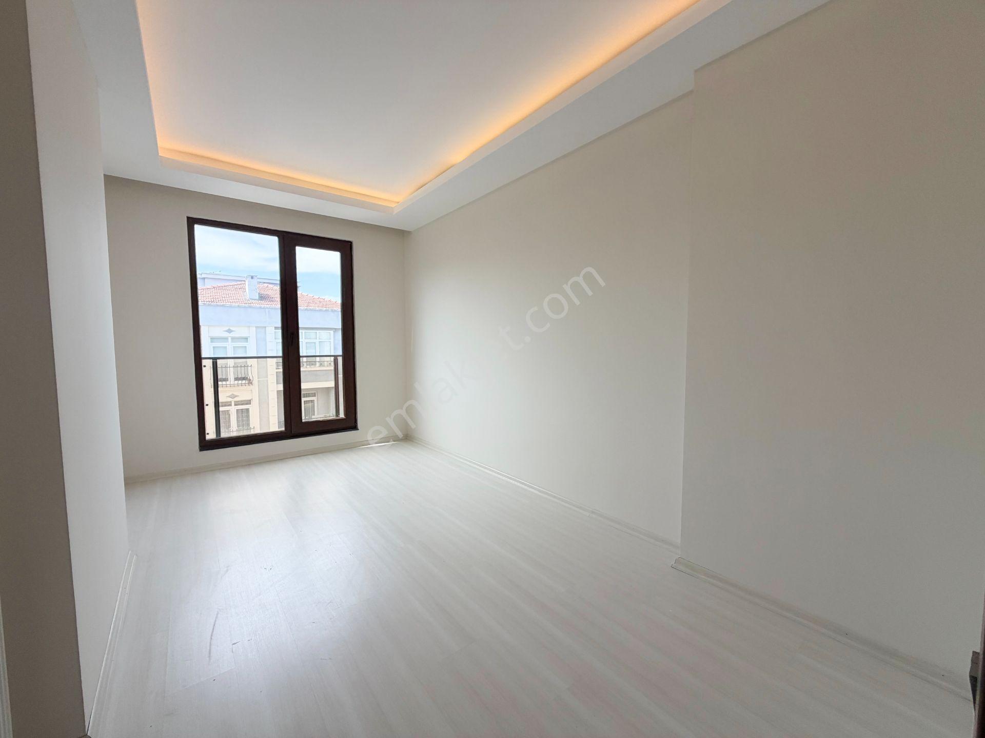 Cağaloğlu Bulvarında 3+1 Kiralık Daire - Görsel 15