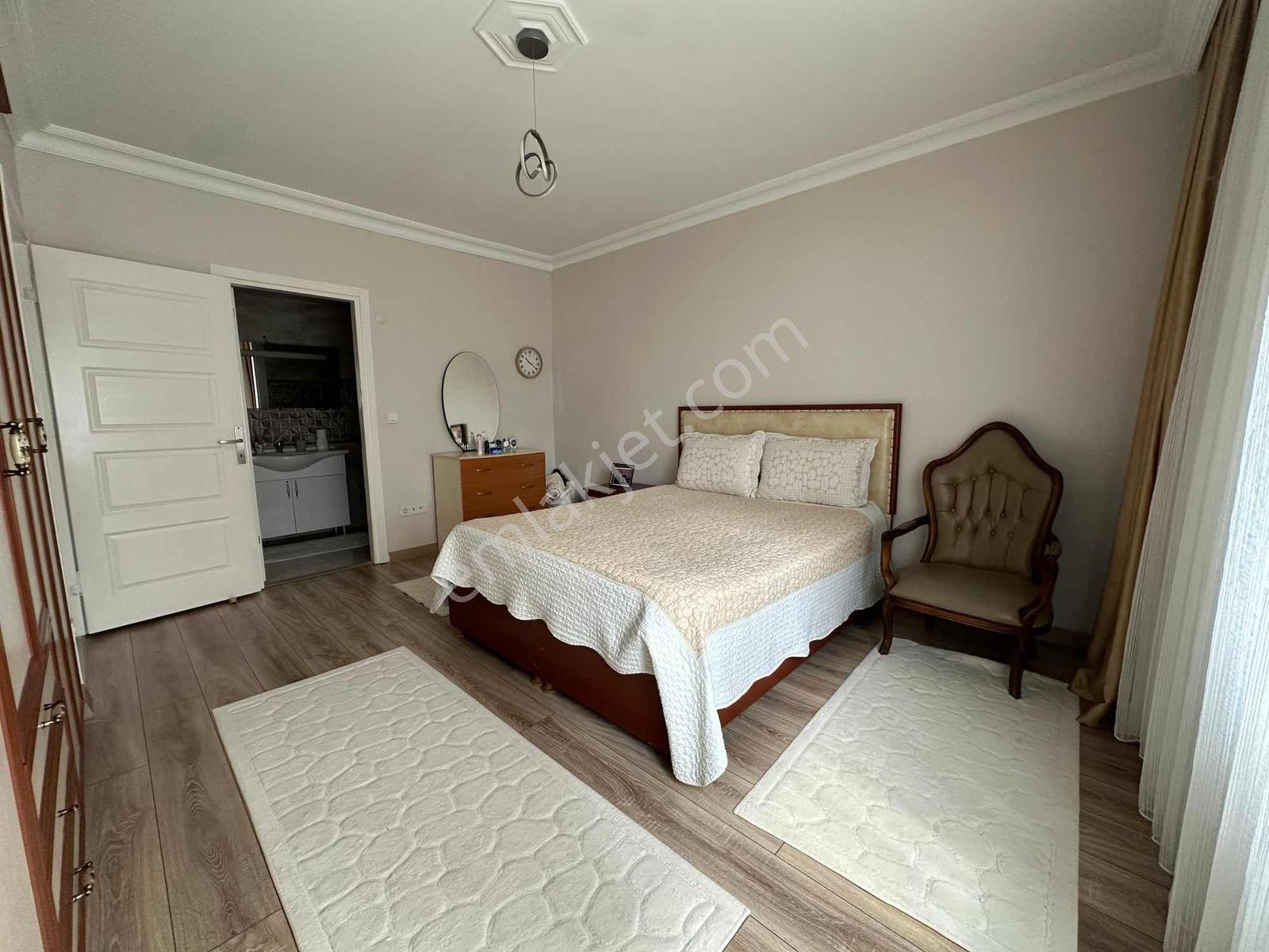 Metrobüse Yürüme Mesafesinde Site İçi Satılık 3+1 Daire - Görsel 13