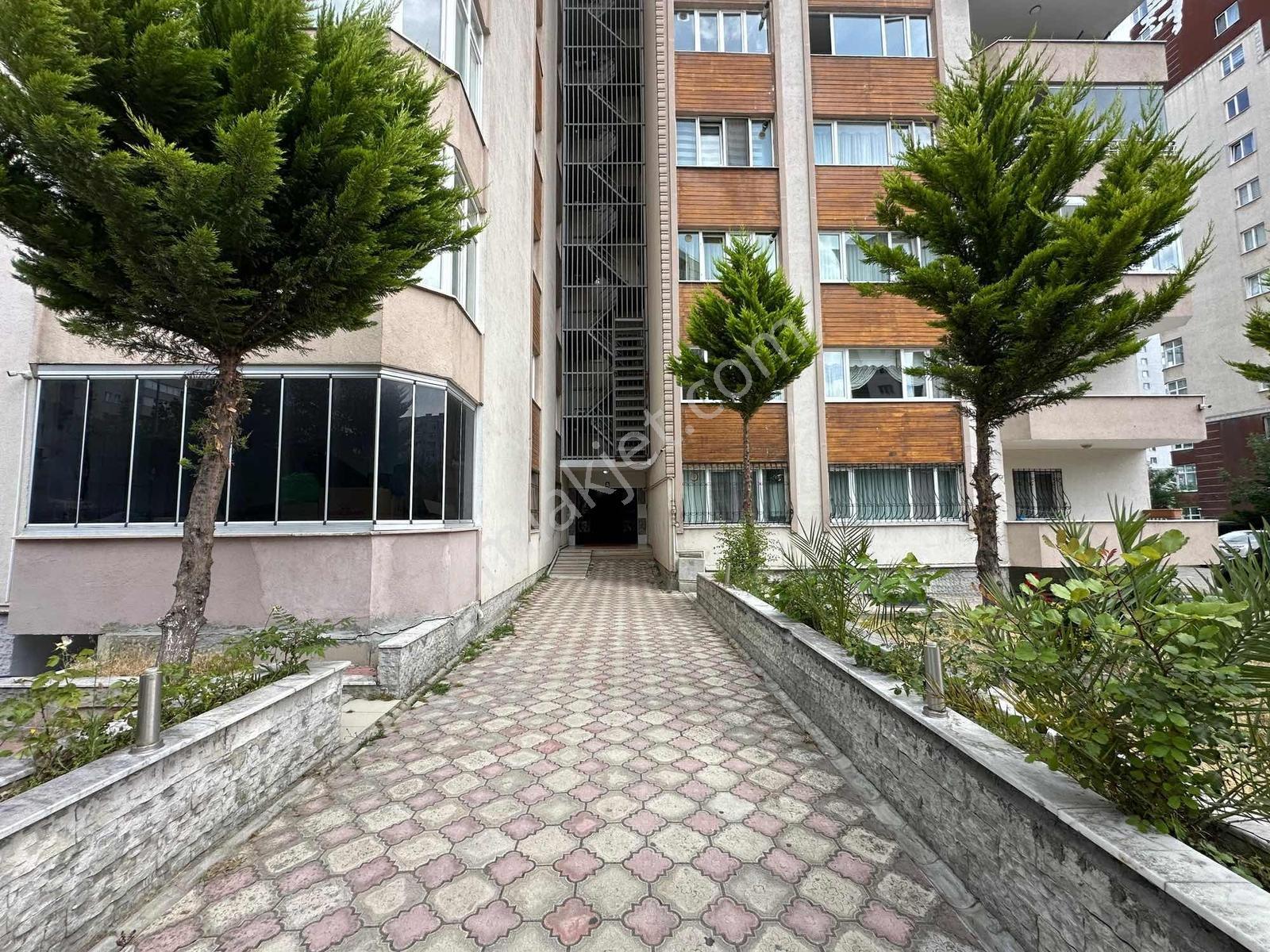 Metrobüse Yürüme Mesafesinde Site İçi Satılık 3+1 Daire - Görsel 12