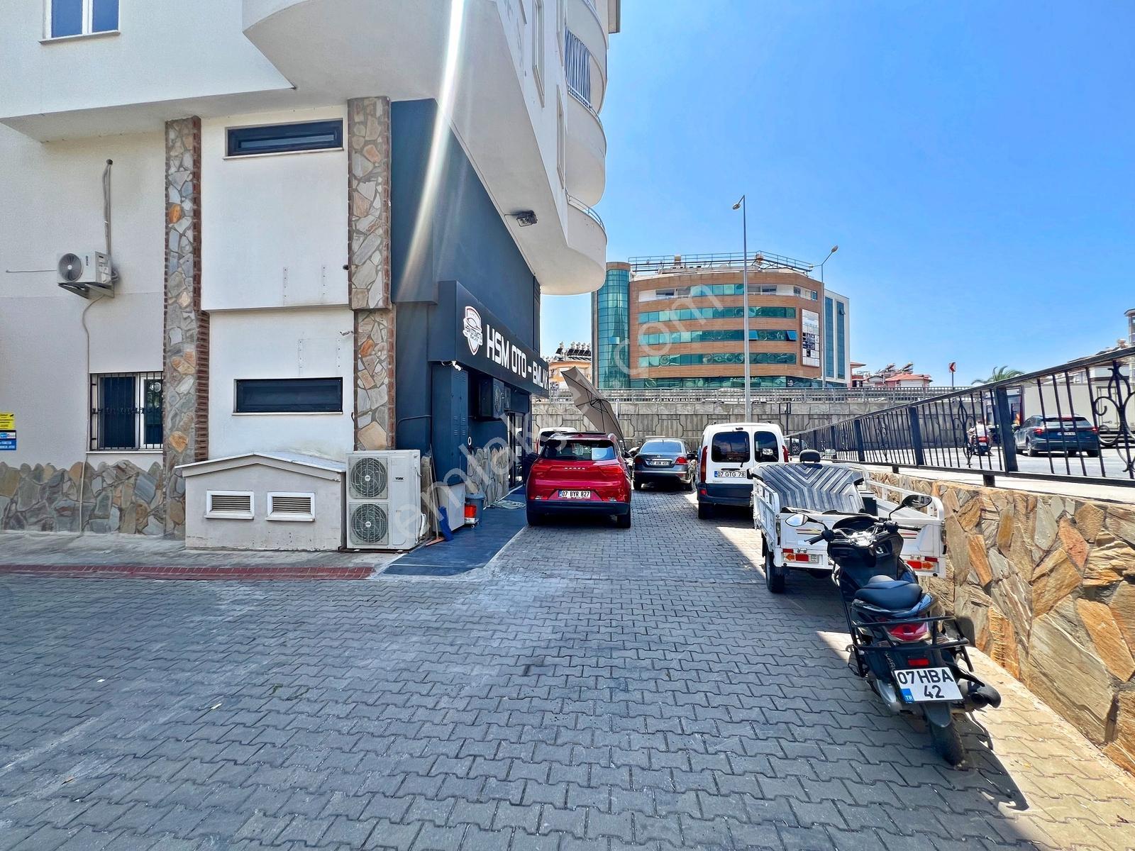 Alanya Merkezde Kiralık 4+1 Ayrı Mutfak Geniş Dubleks Daire - Görsel 26