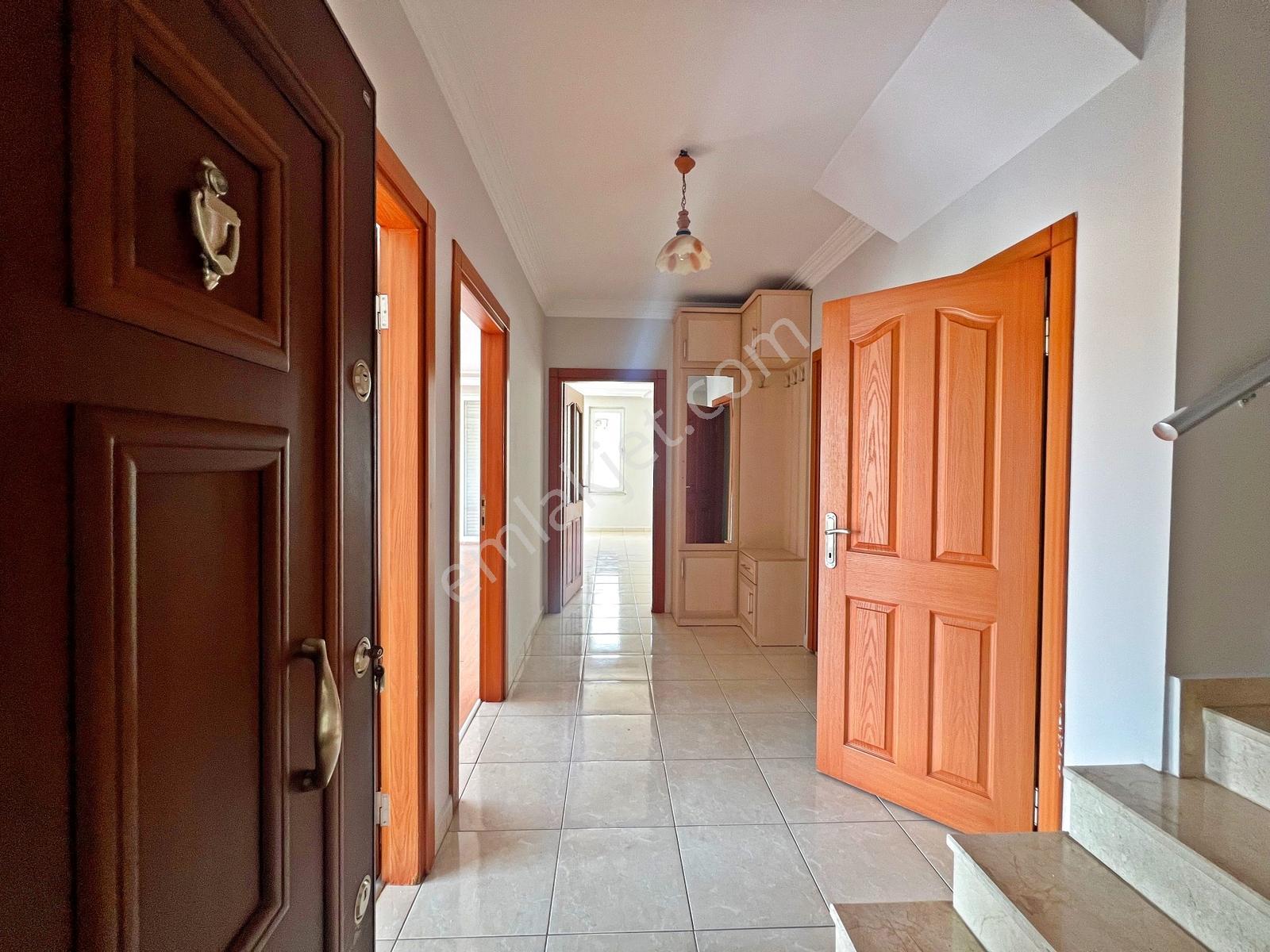Alanya Merkezde Kiralık 4+1 Ayrı Mutfak Geniş Dubleks Daire - Görsel 2