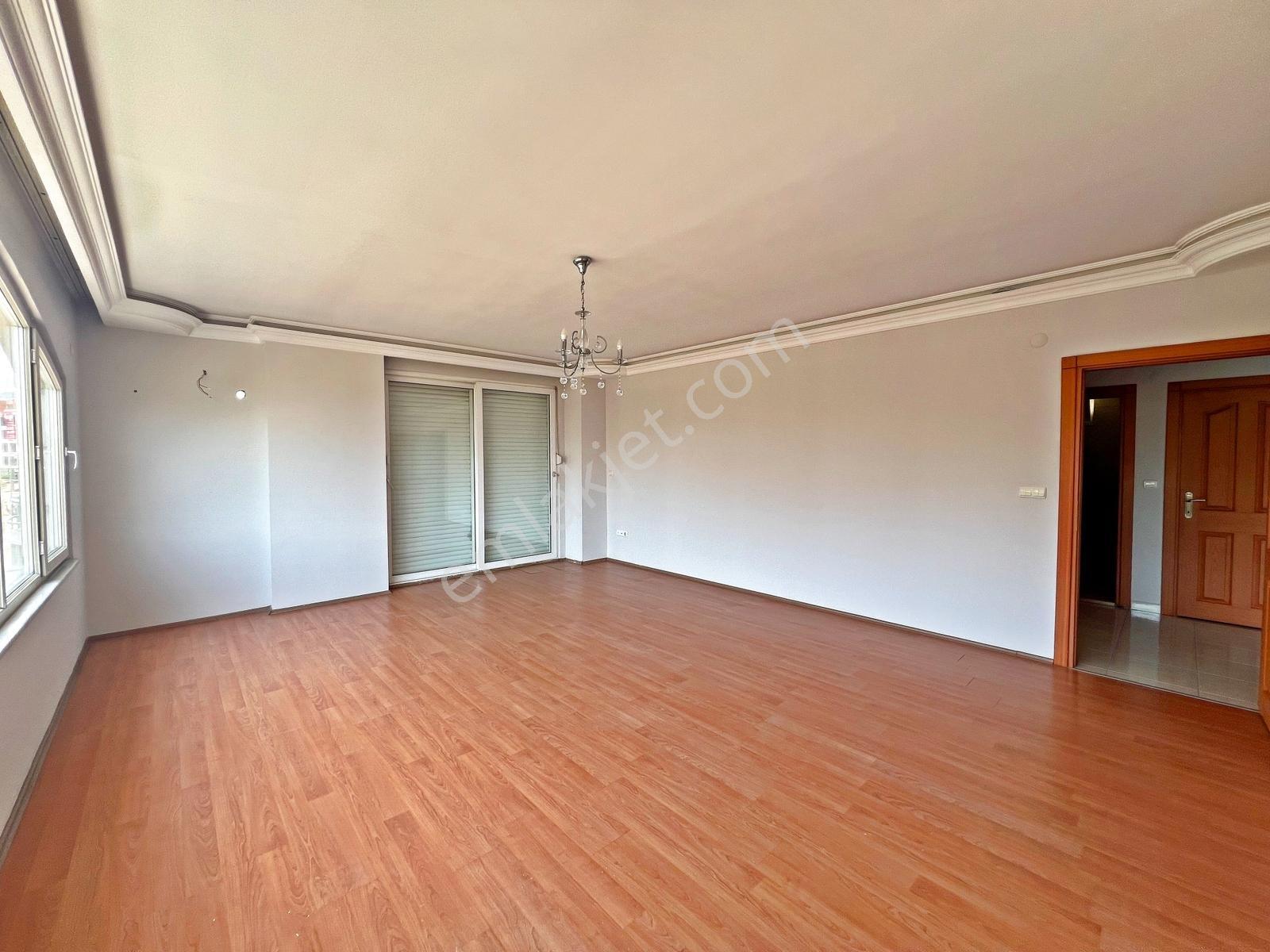 Alanya Merkezde Kiralık 4+1 Ayrı Mutfak Geniş Dubleks Daire - Görsel 7