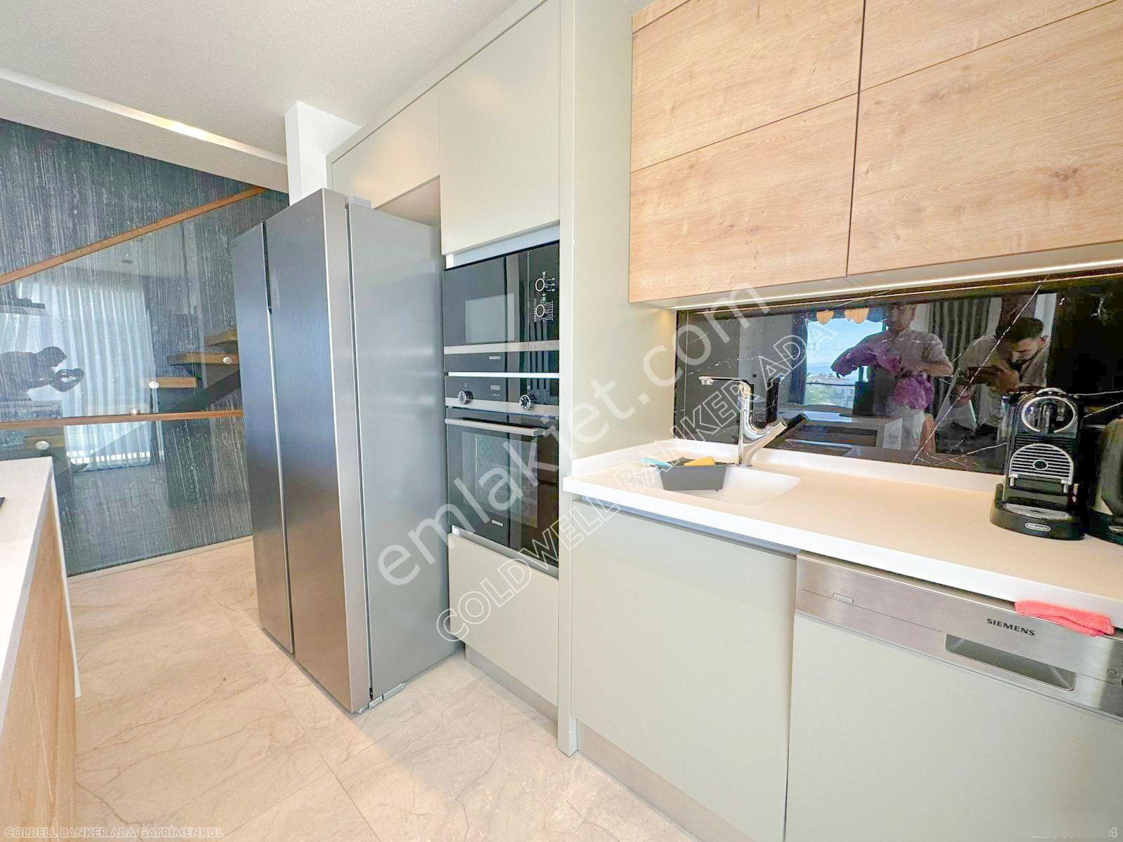 Soğucak'ta Kiralık Deniz Manzaralı 5+2 Tripleks Villa - Görsel 16