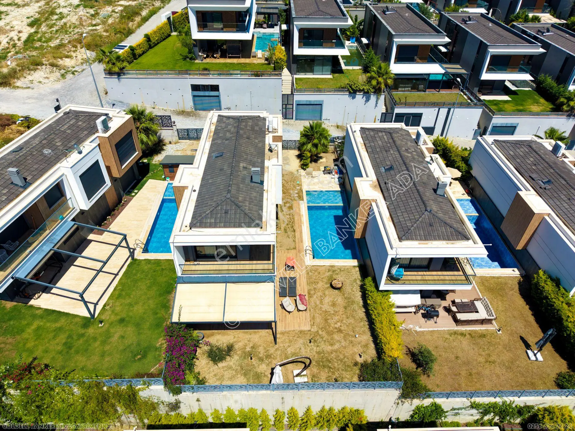 Soğucak'ta Kiralık Deniz Manzaralı 5+2 Tripleks Villa - Görsel 5