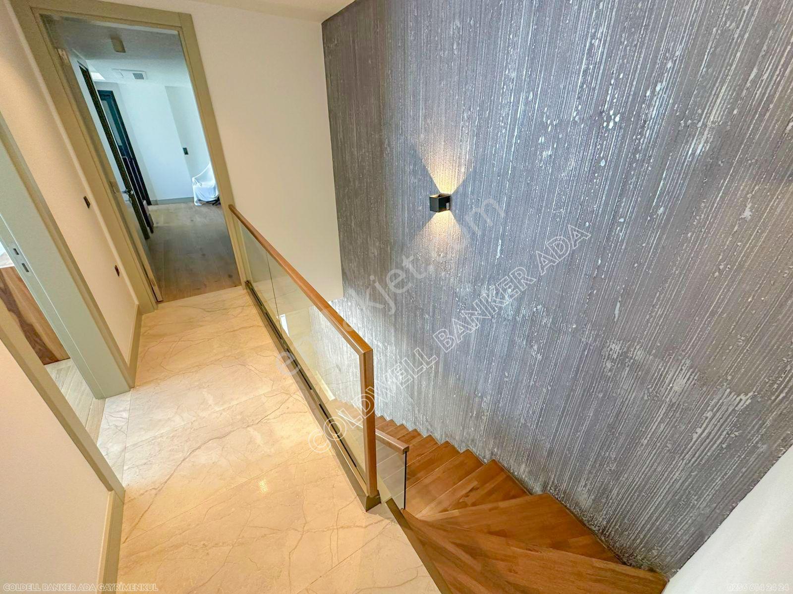 Soğucak'ta Kiralık Deniz Manzaralı 5+2 Tripleks Villa - Görsel 20