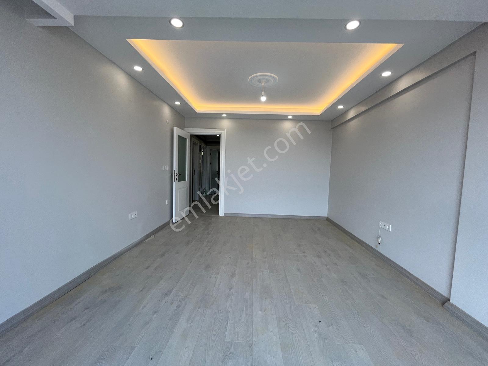 Keskin Emlaktan Eyüp İslambeyde Sıfır 2+1 Manzaralı Daire - Görsel 18