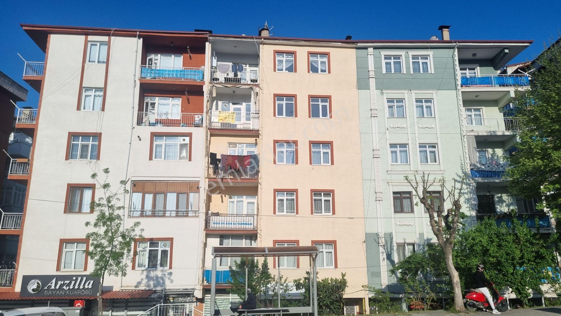 Ana Cadde Üzerinde Satılık 2+1 Daire | Vadi Emlak