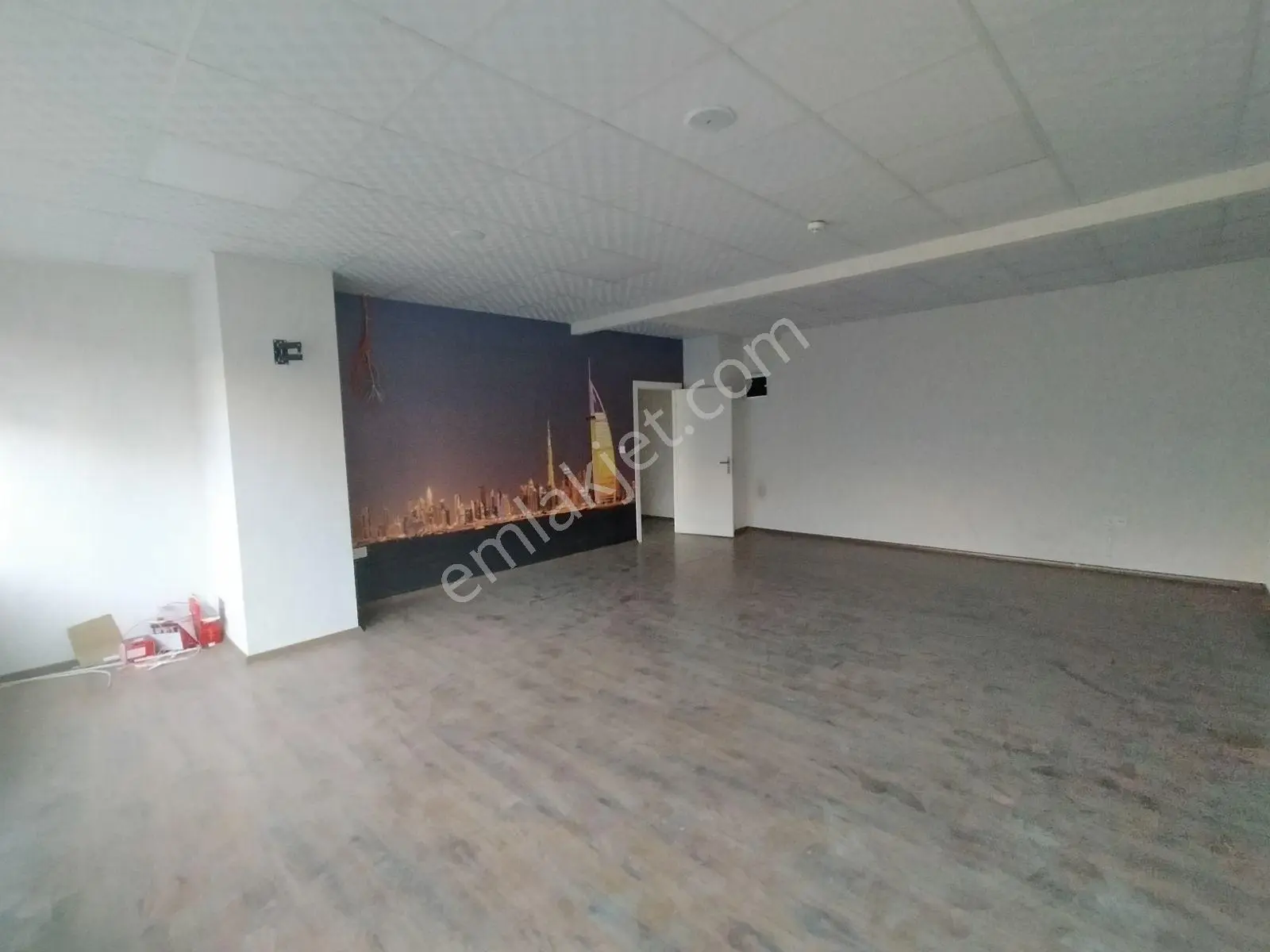 Metrobüse Yakın Keleş Plaza'da Kiralık Ofis - Görsel 3