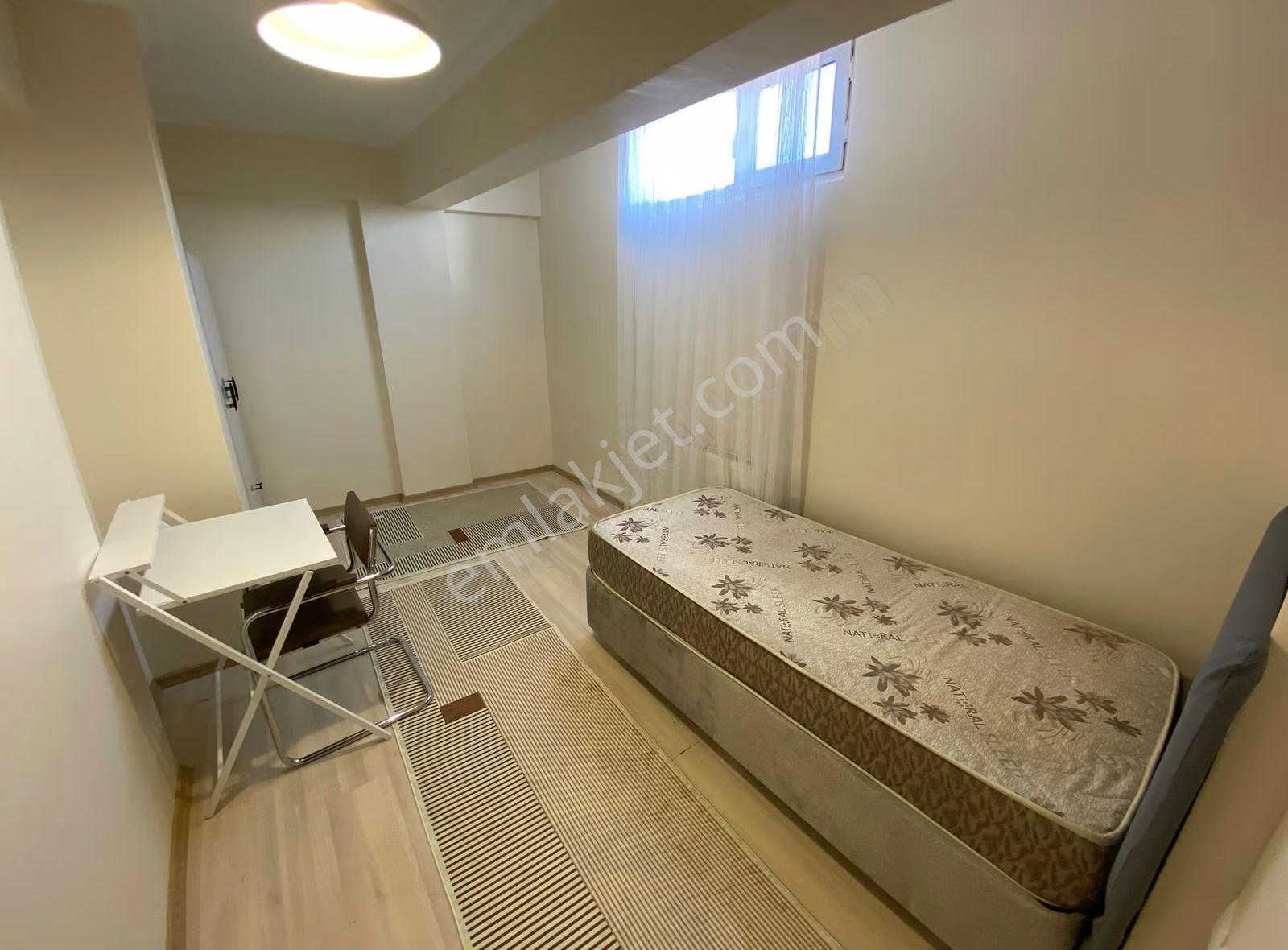 Çırağan Emlak'tan Bahçelievler Mh.full Eşyalı Kiracılı 3+1 Daire - Görsel 6