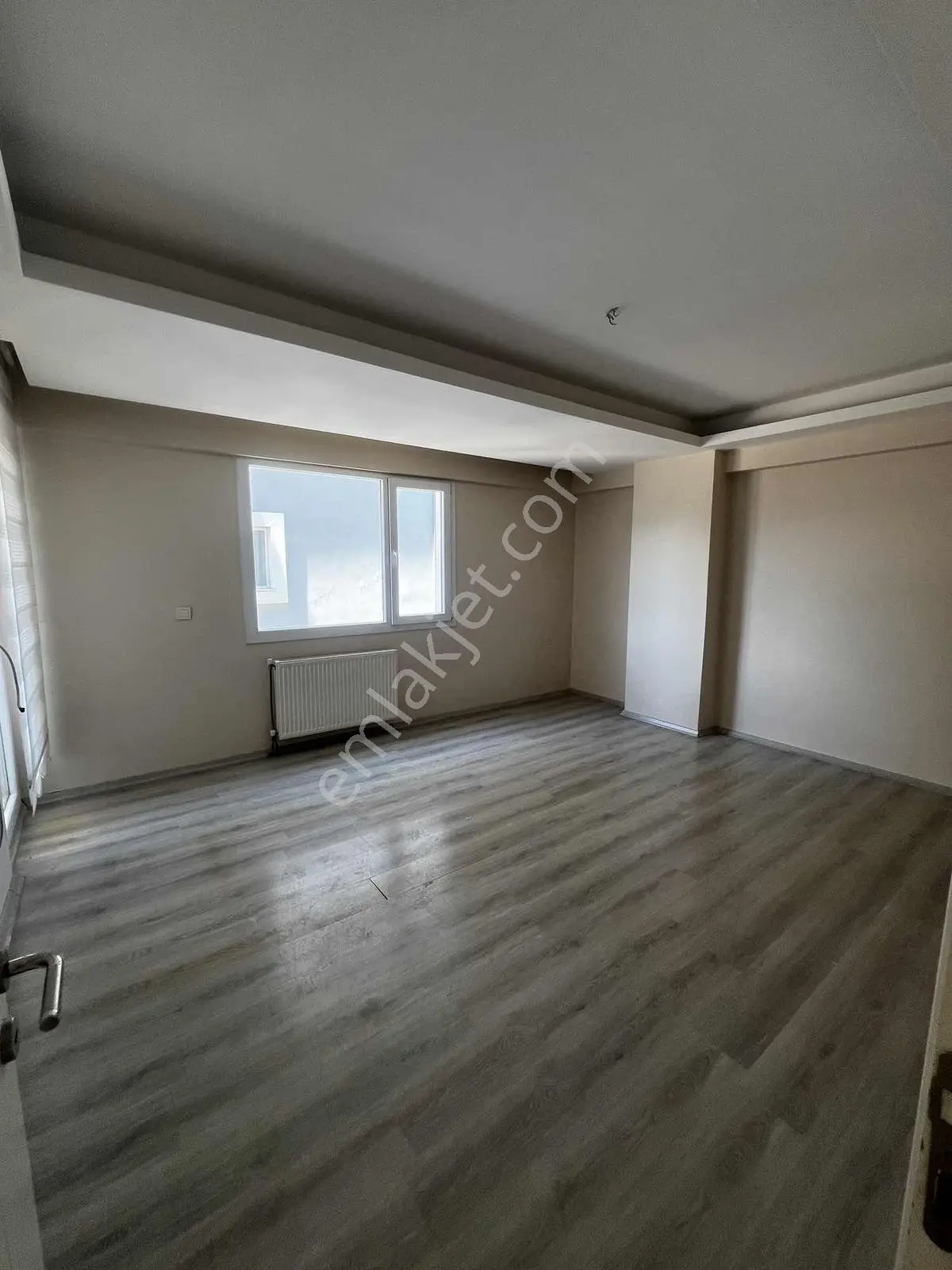Havuzlu Nezih Sitede 3+1 155 M2 Ebeveyn Banyolu Çift Balkonlu - Görsel 3