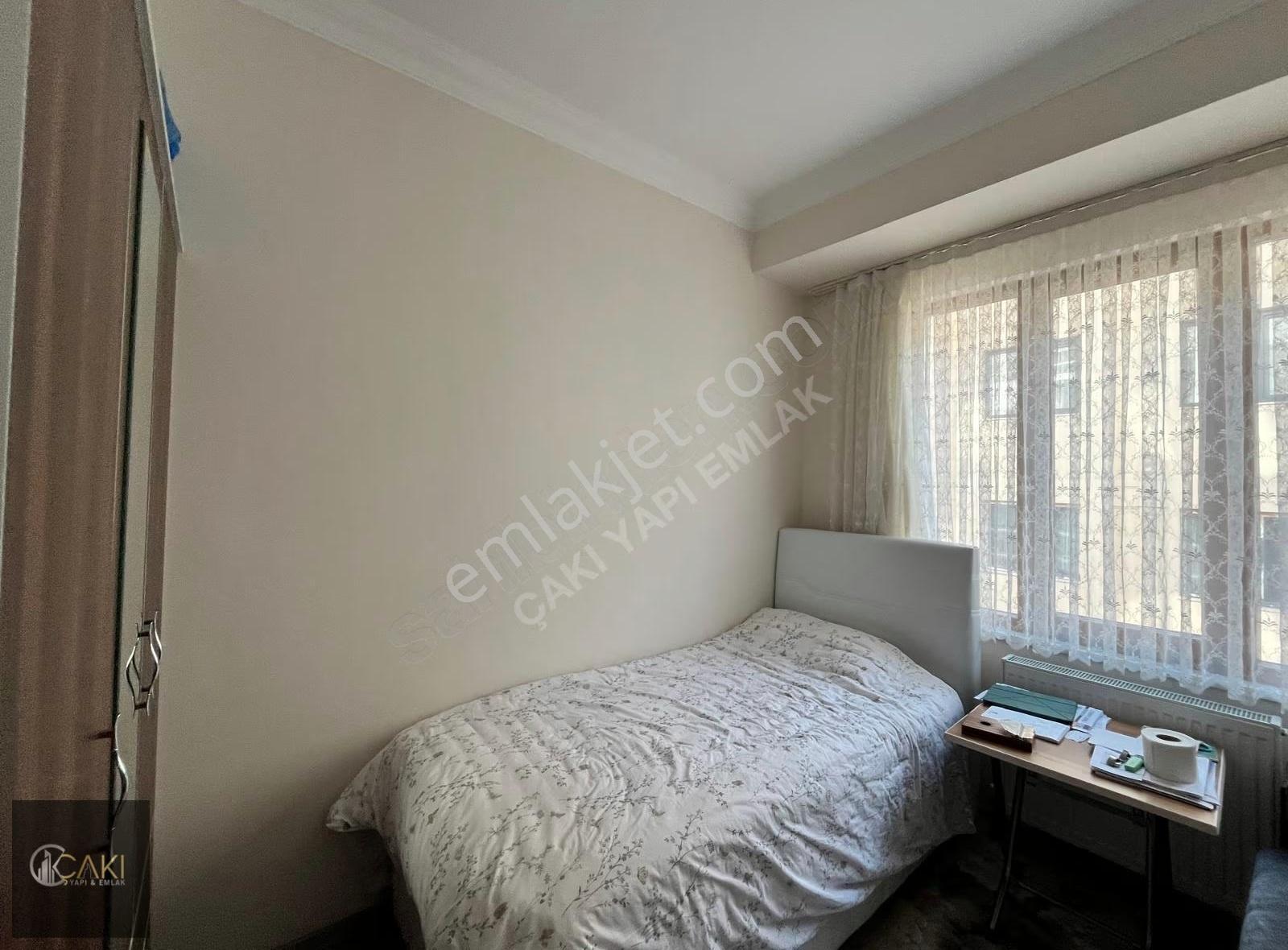 Çakı Yapı Emlaktan Çarşı Merkezde Eşyalı Kiralık 1+1 Daire - Görsel 21
