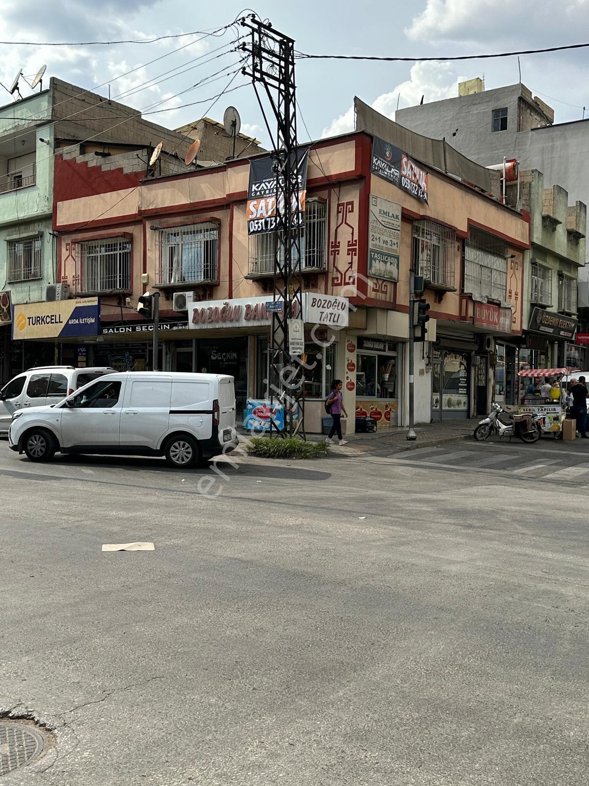 Maaşkuyu Caddesi Köşe Başı Acil Satılık Yüksek Kira Getirisi Daire +dükkan - Görsel 2