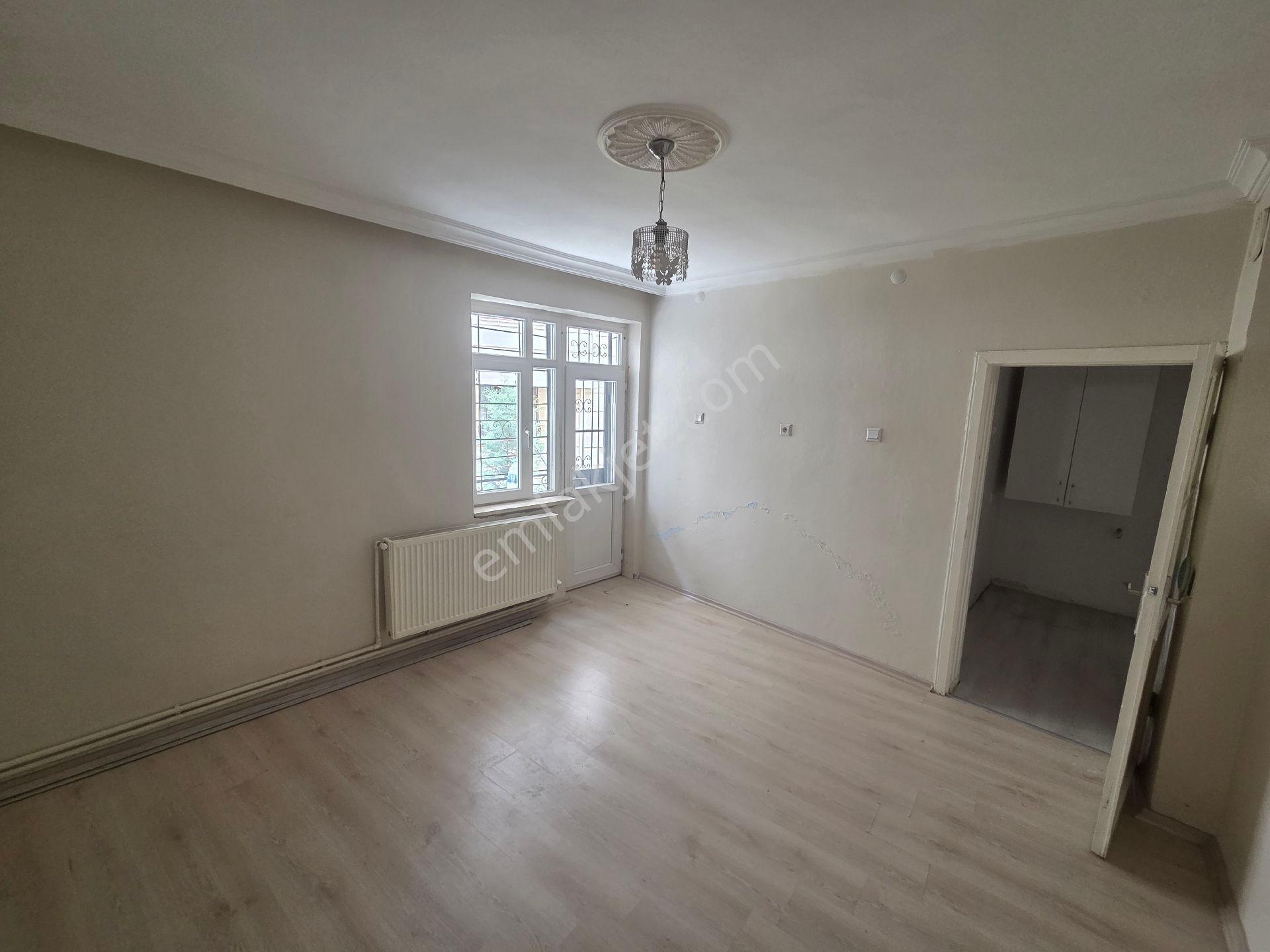 Yeni Mh. Üniversite Hastanesine Yürüme Mesafesinde 3+1 Giriş Kat Kiralık Daire - Görsel 18