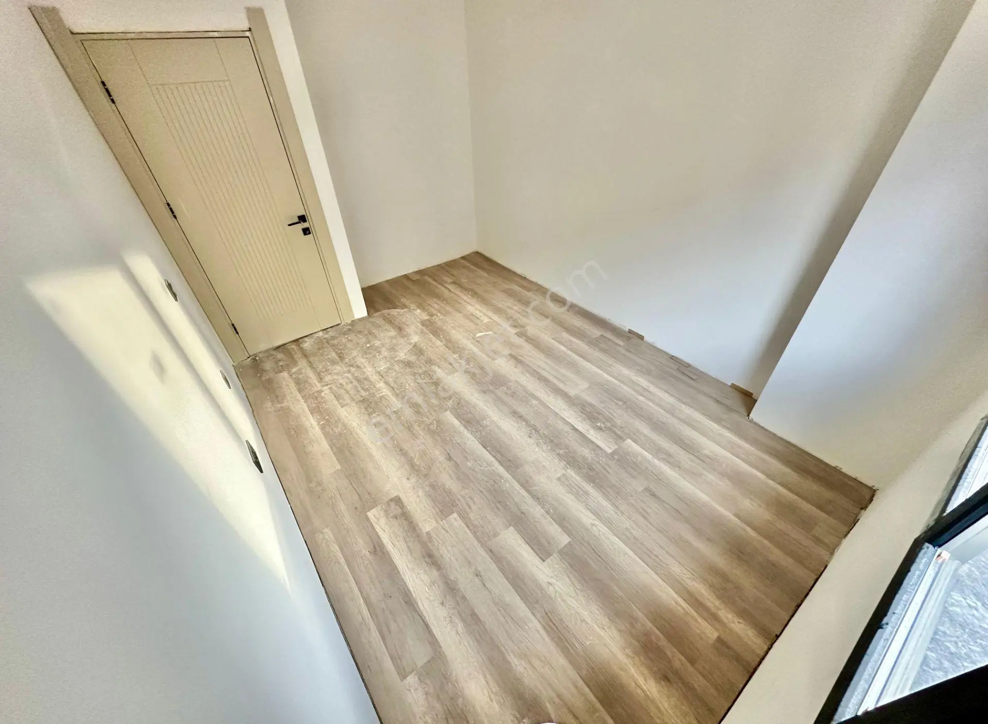 ꧁ay Emlaktan꧂avcılar'da Yüzme Havuzlu Lüks Butik Sitede Denize Sadece 300 Mt Satılık 2+1 Daire - Görsel 14